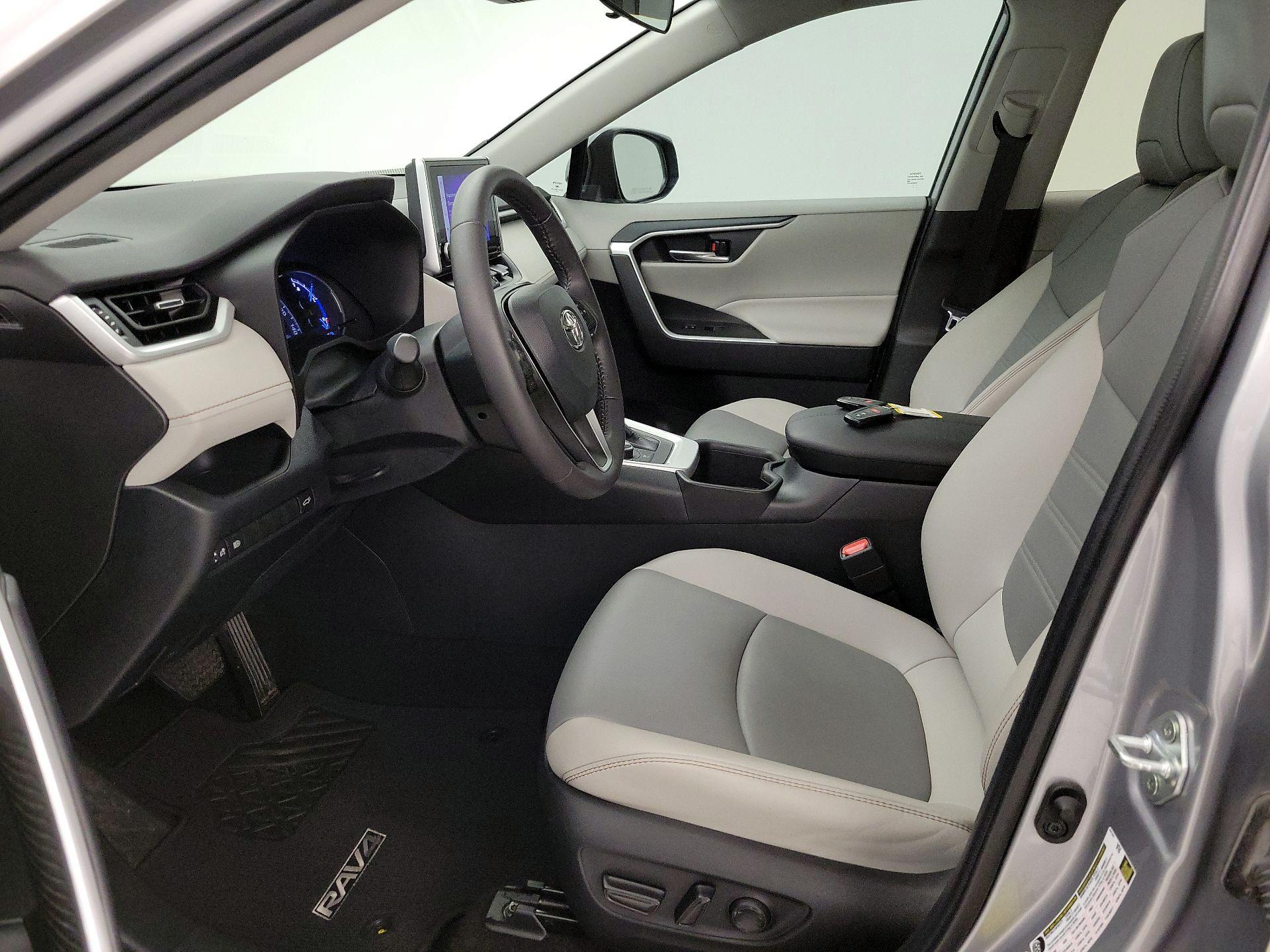 Thumbnail: 2023 Toyota RAV4 - 11