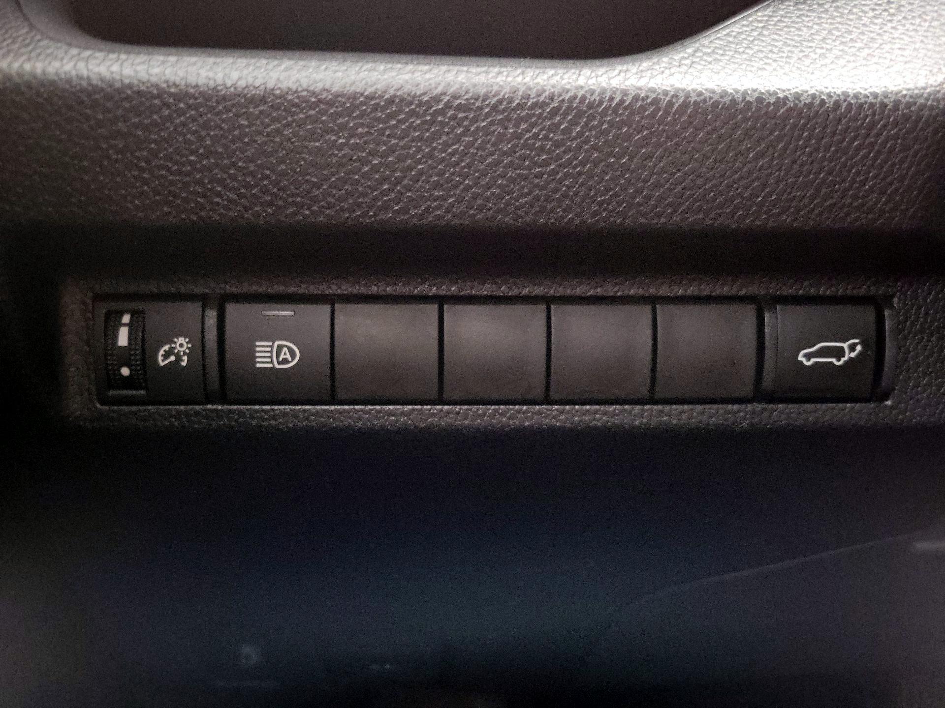 Thumbnail: 2023 Toyota RAV4 - 13