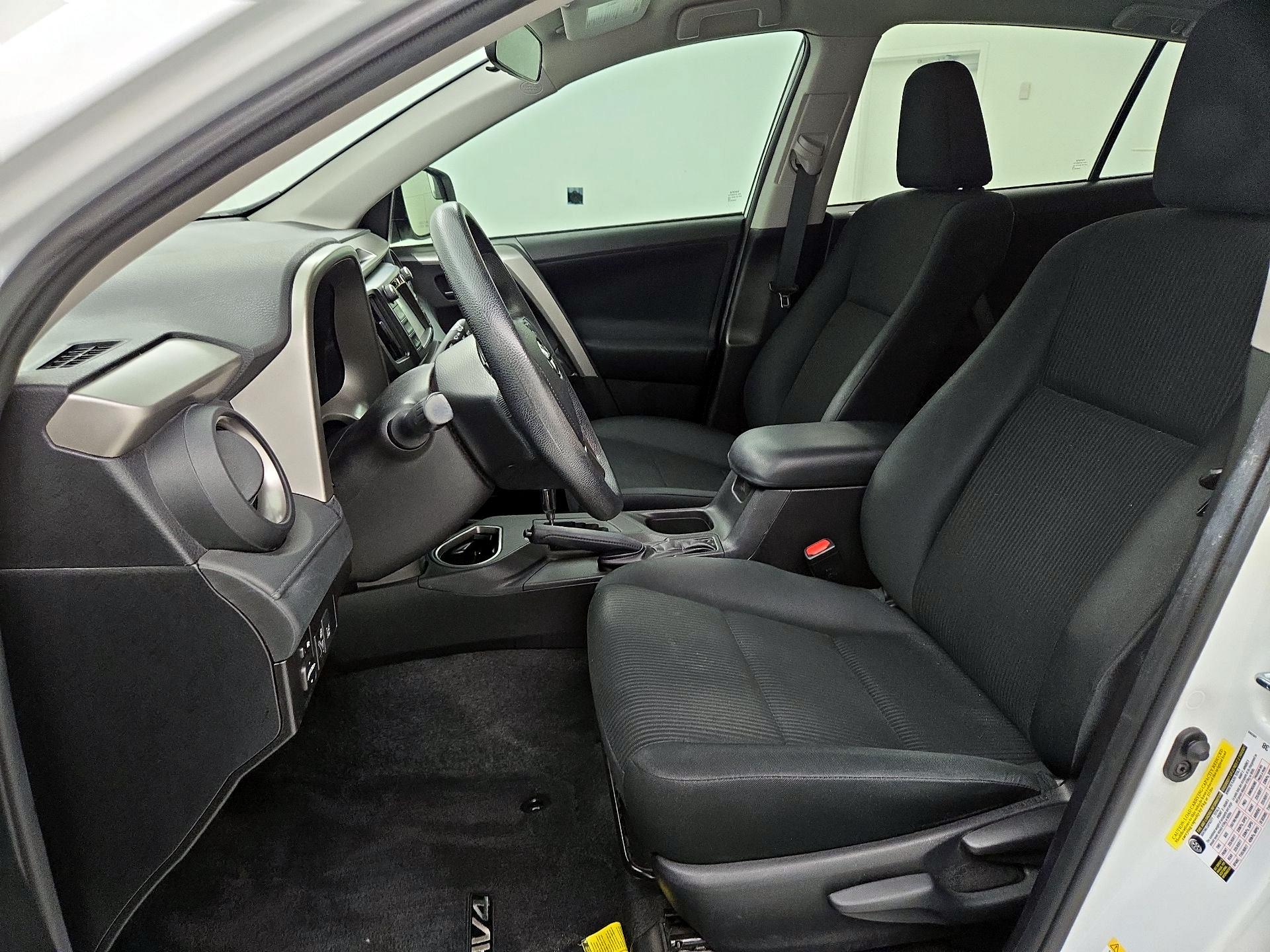 Thumbnail: 2017 Toyota RAV4 - 11