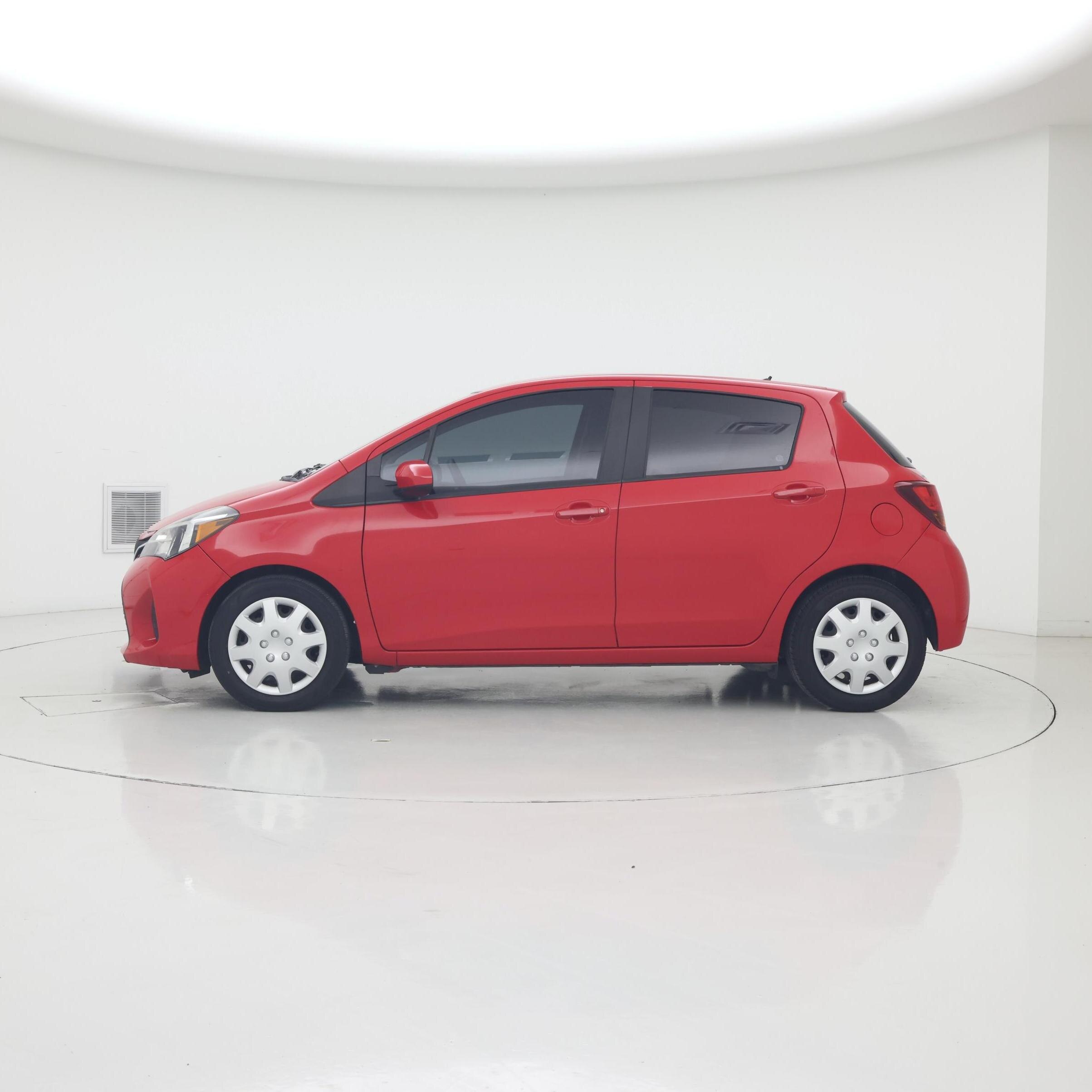 Thumbnail: 2015 Toyota Yaris - 3