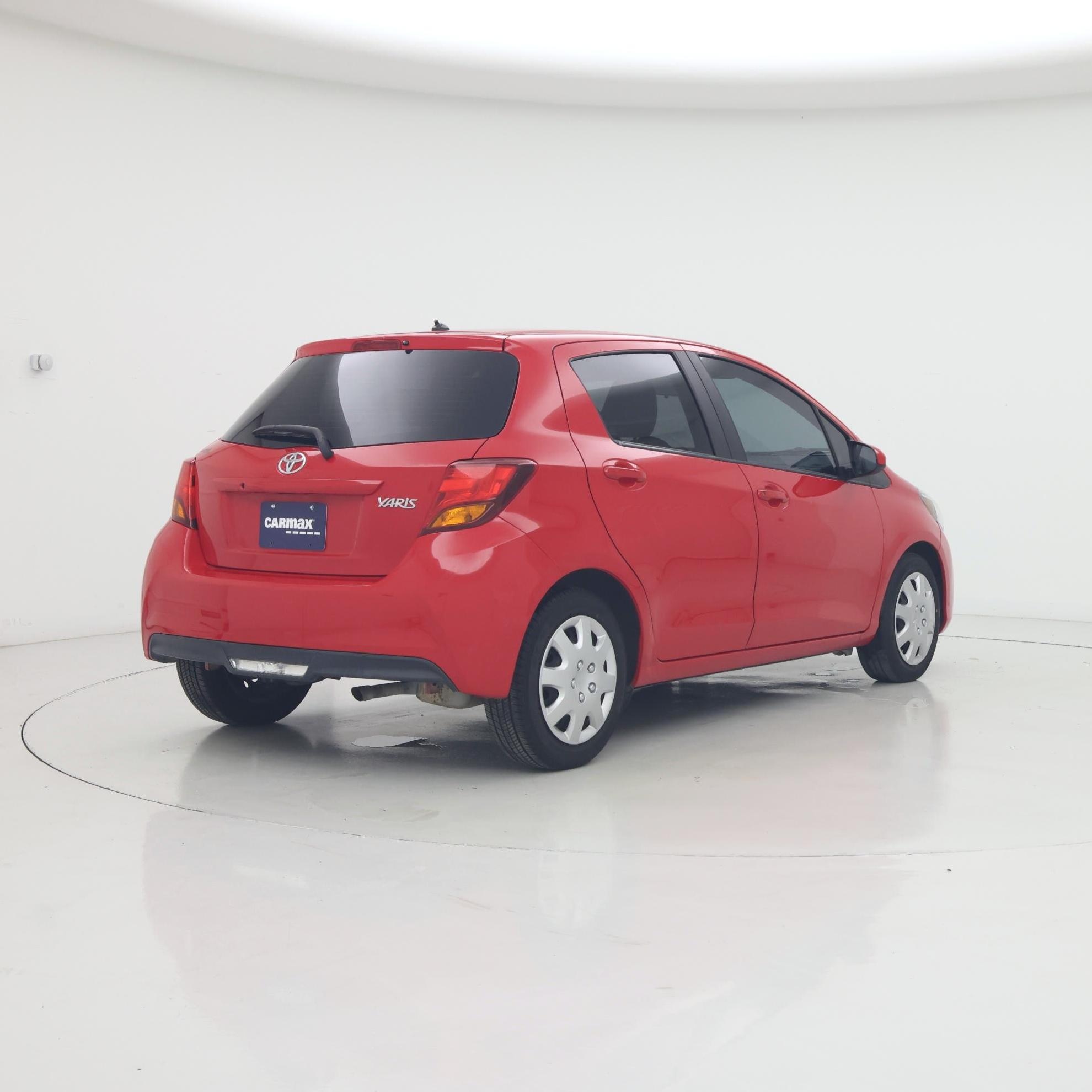 Thumbnail: 2015 Toyota Yaris - 8