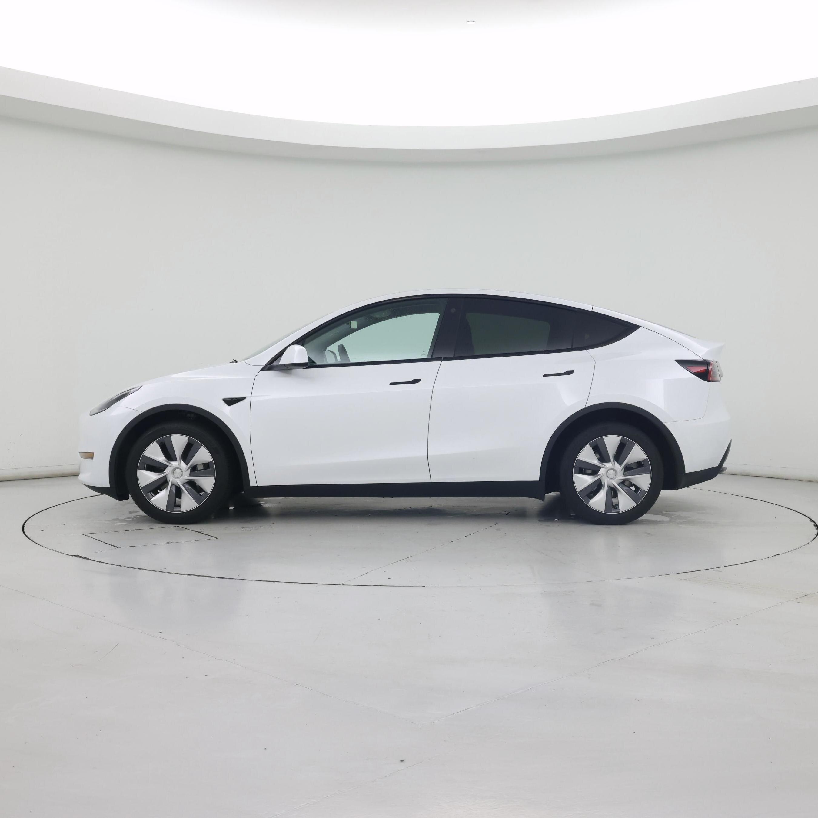 Thumbnail: 2023 Tesla Model Y - 3