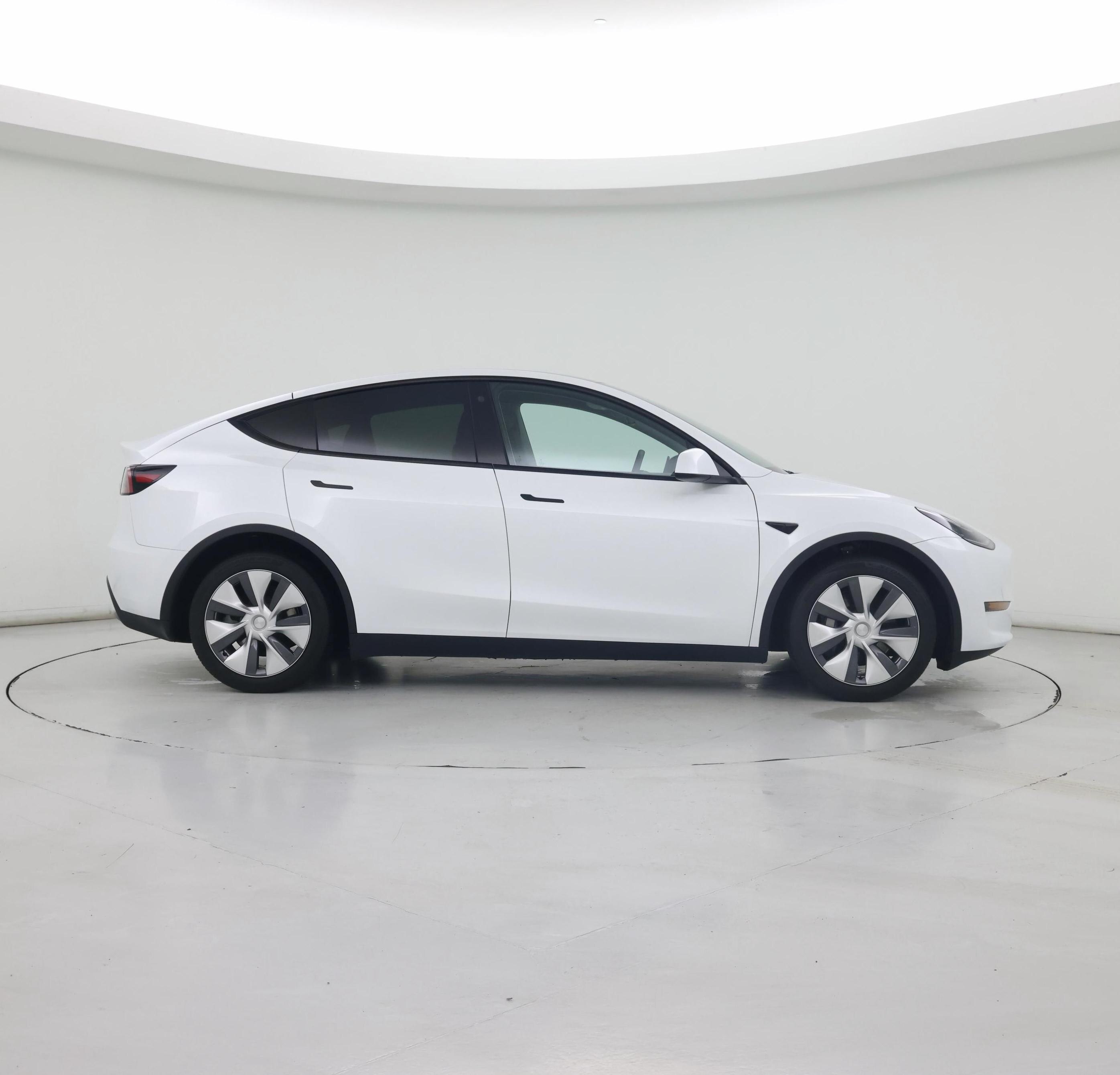 Thumbnail: 2023 Tesla Model Y - 7