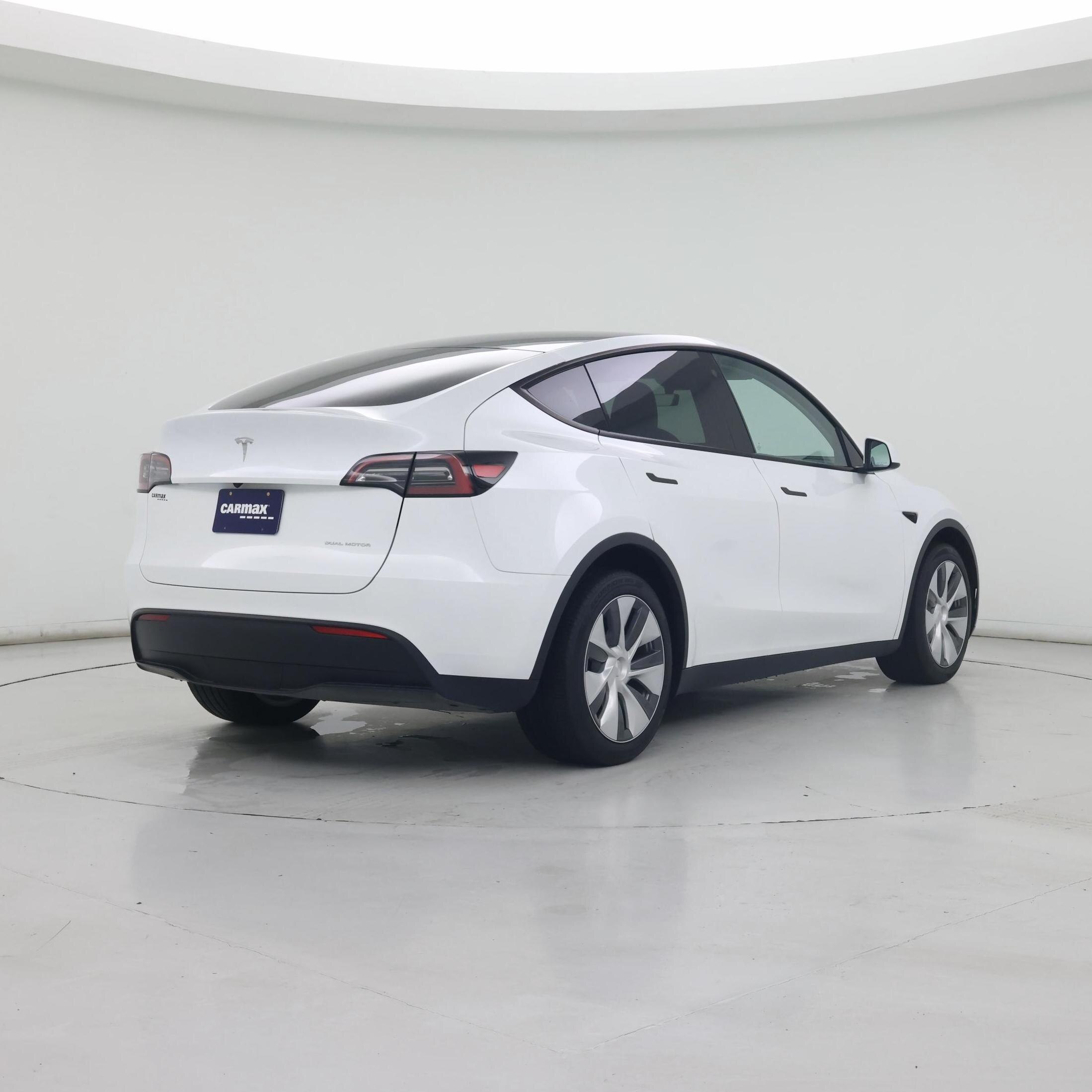 Thumbnail: 2023 Tesla Model Y - 8