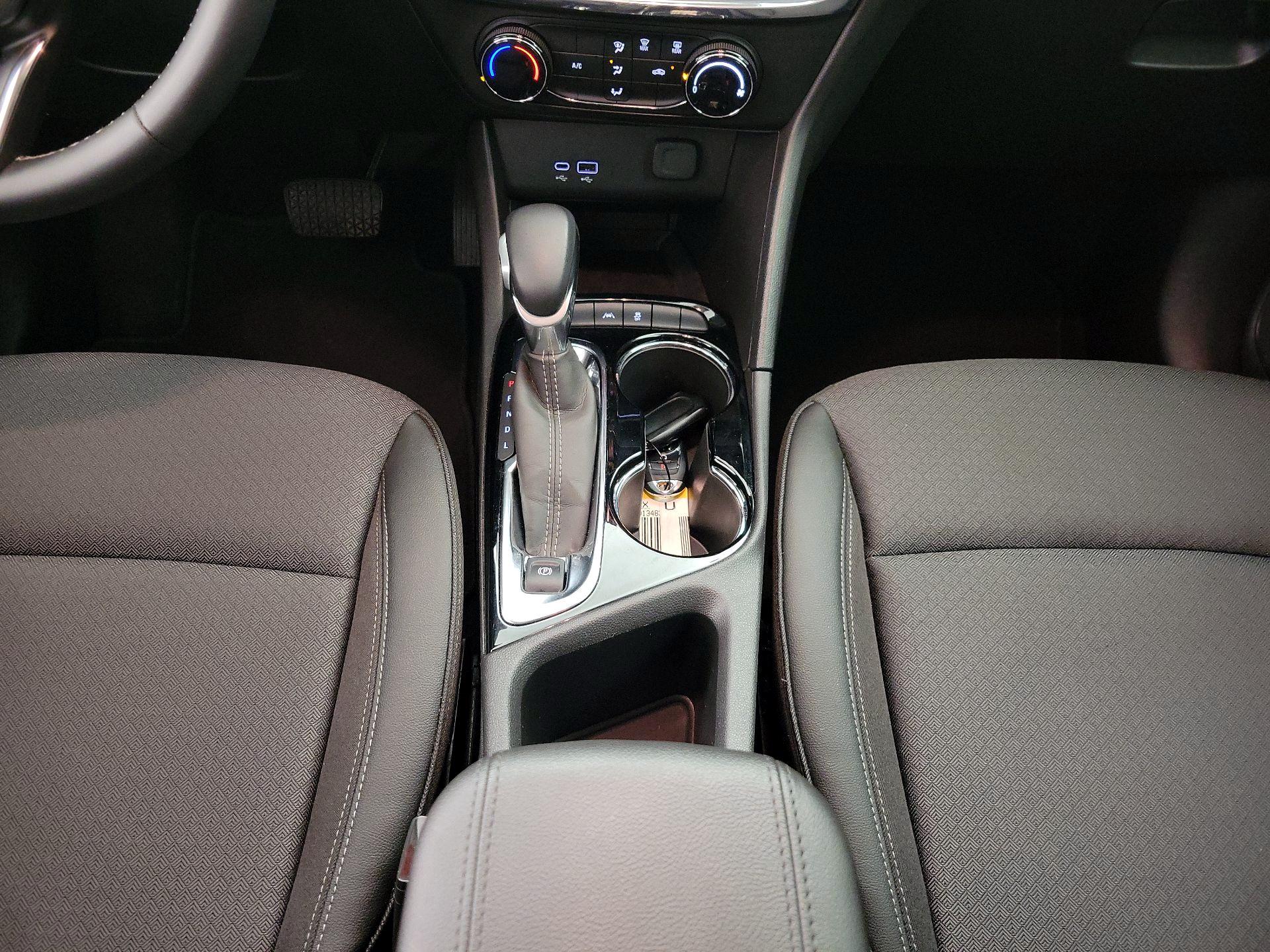Thumbnail: 2025 Buick Encore GX - 17