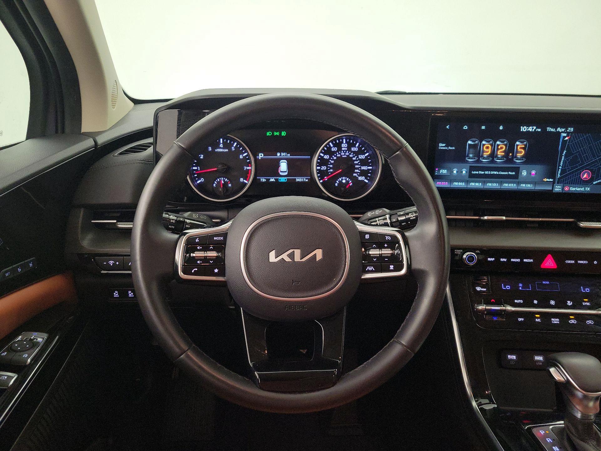 Thumbnail: 2022 Kia Carnival - 10