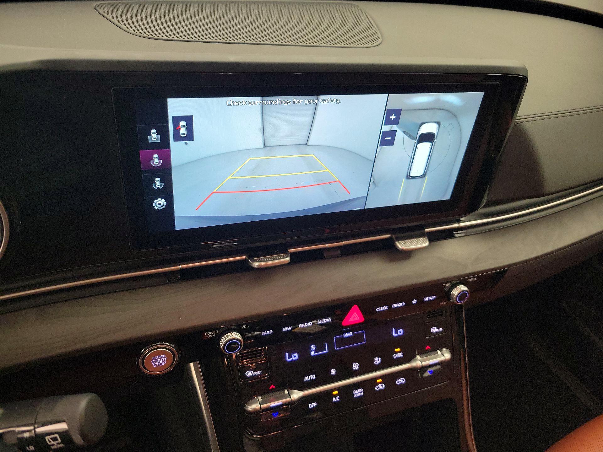 Thumbnail: 2022 Kia Carnival - 15