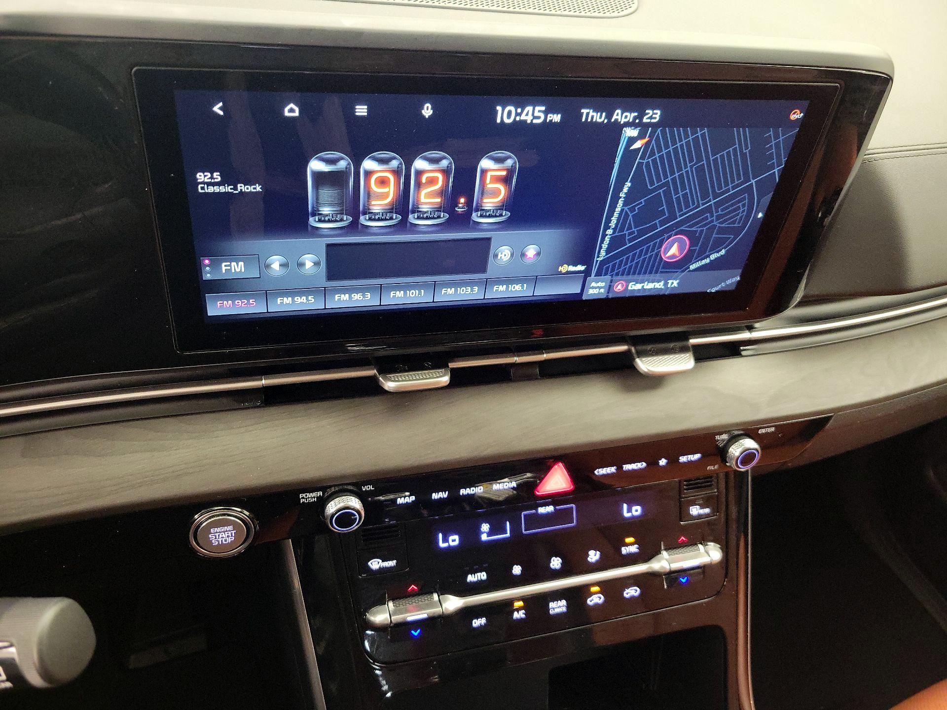 Thumbnail: 2022 Kia Carnival - 16