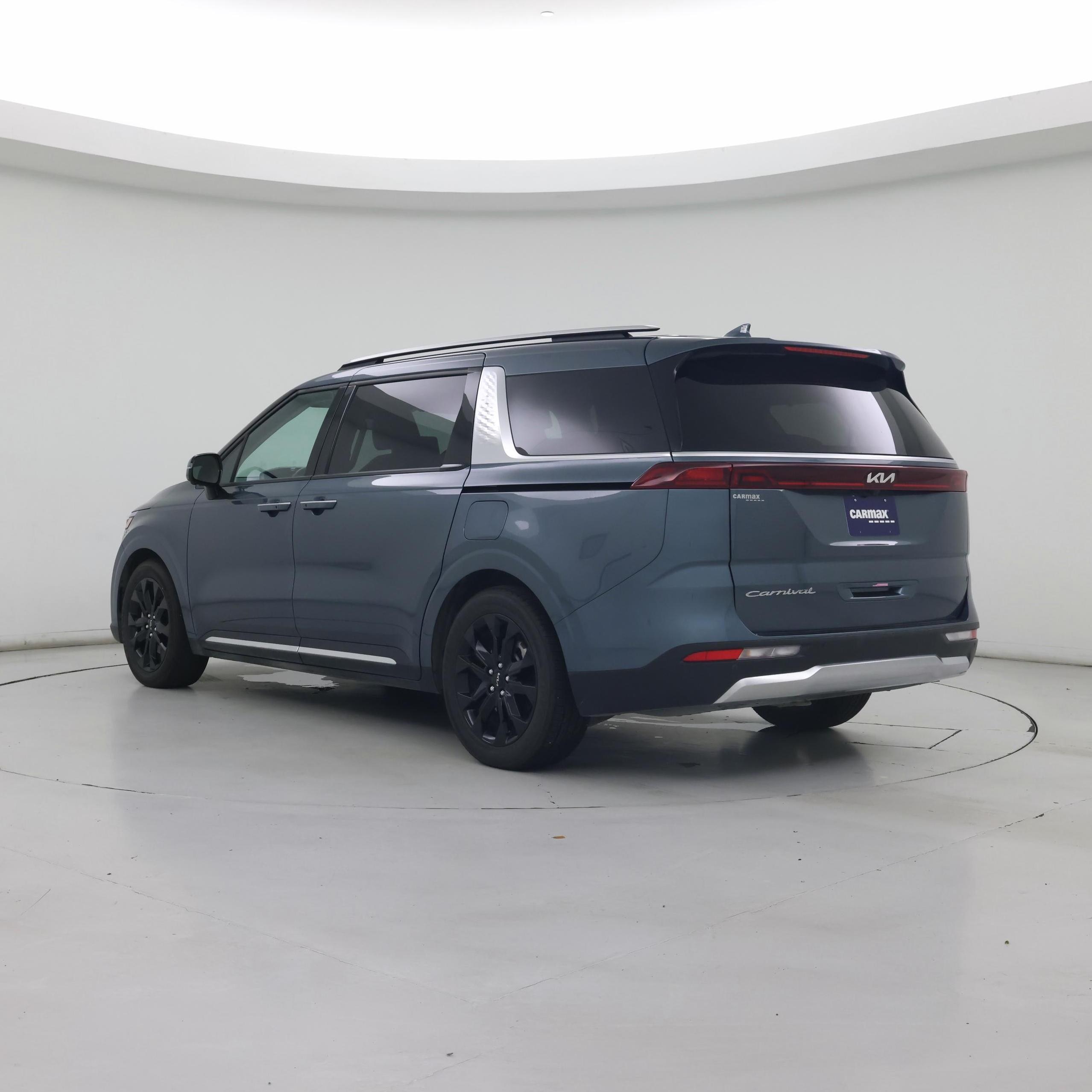 Thumbnail: 2022 Kia Carnival - 2