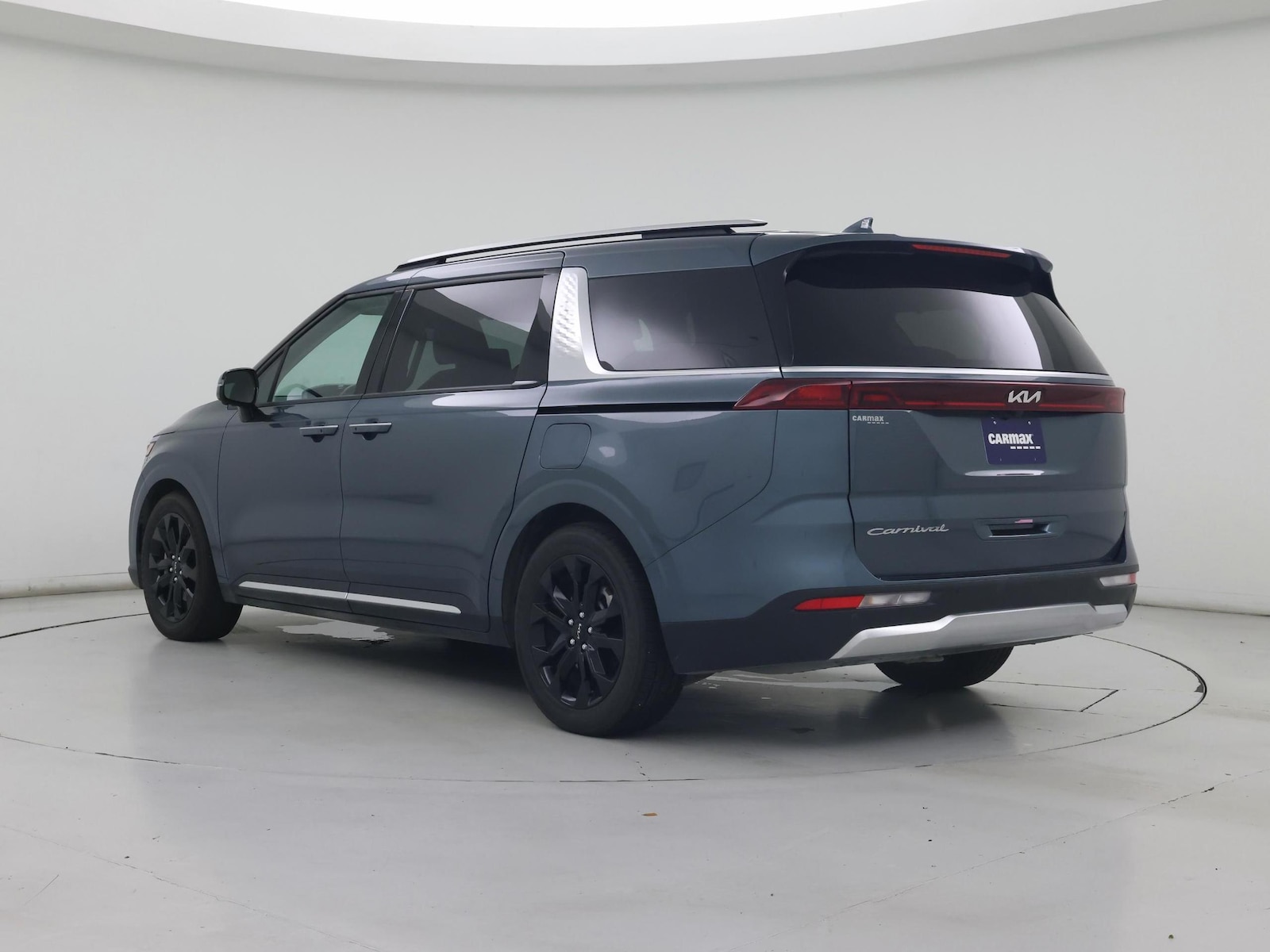 2022 Kia Carnival SX - Photo 3