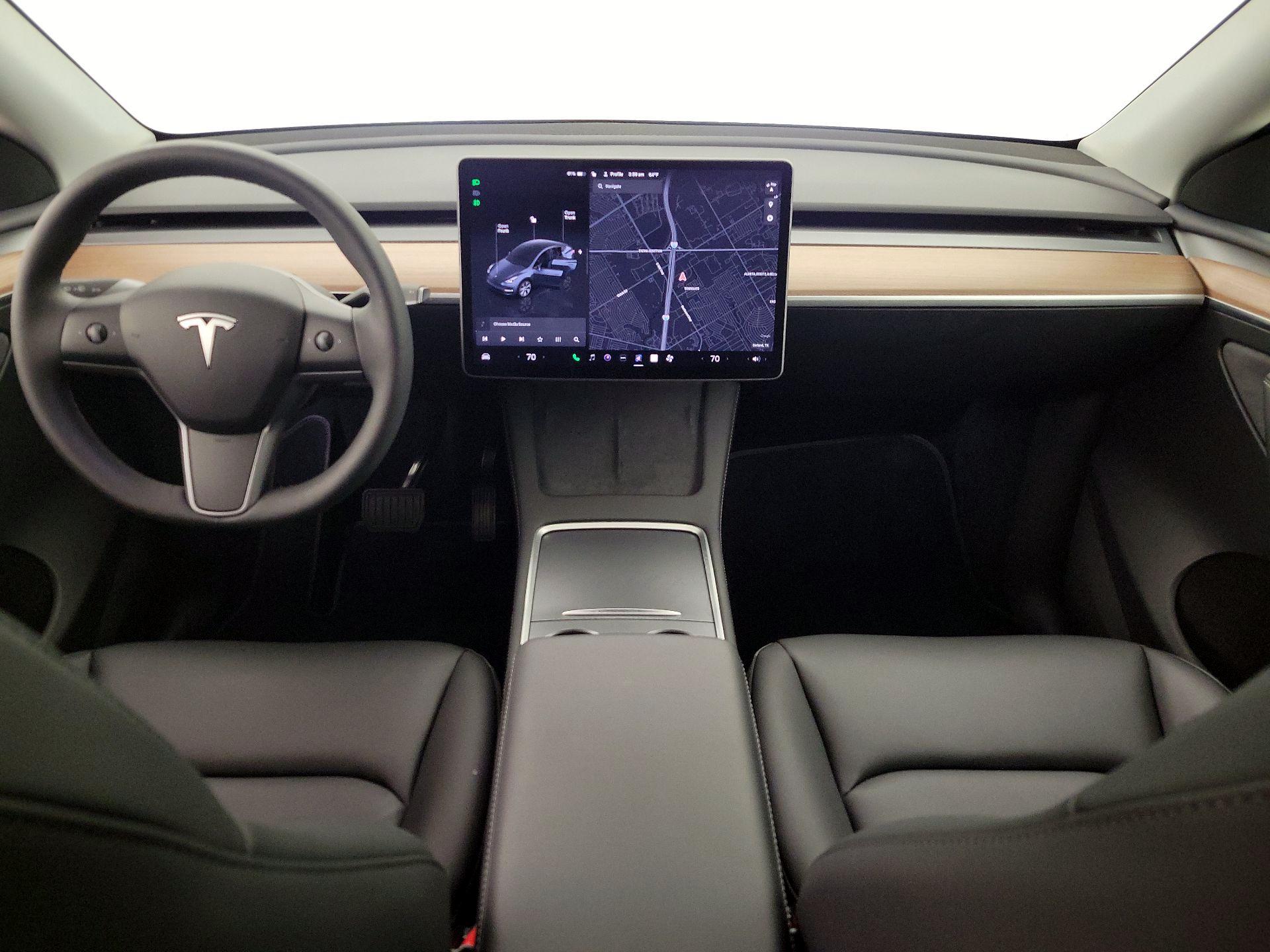 Thumbnail: 2023 Tesla Model Y - 9
