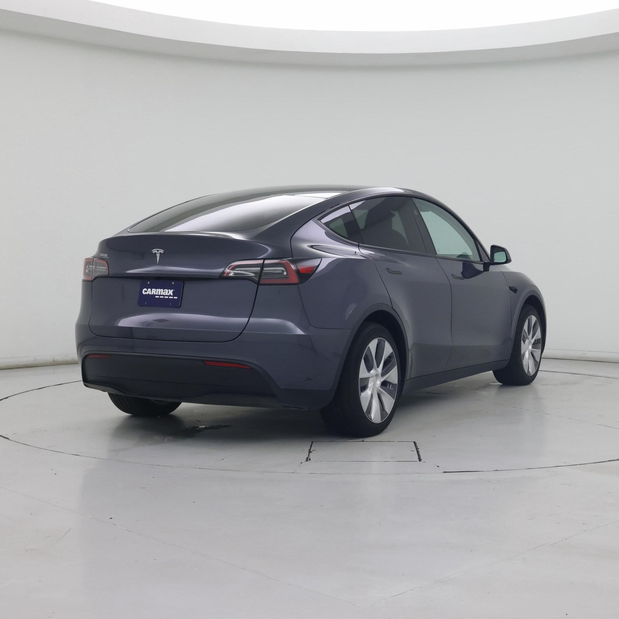 Thumbnail: 2023 Tesla Model Y - 8