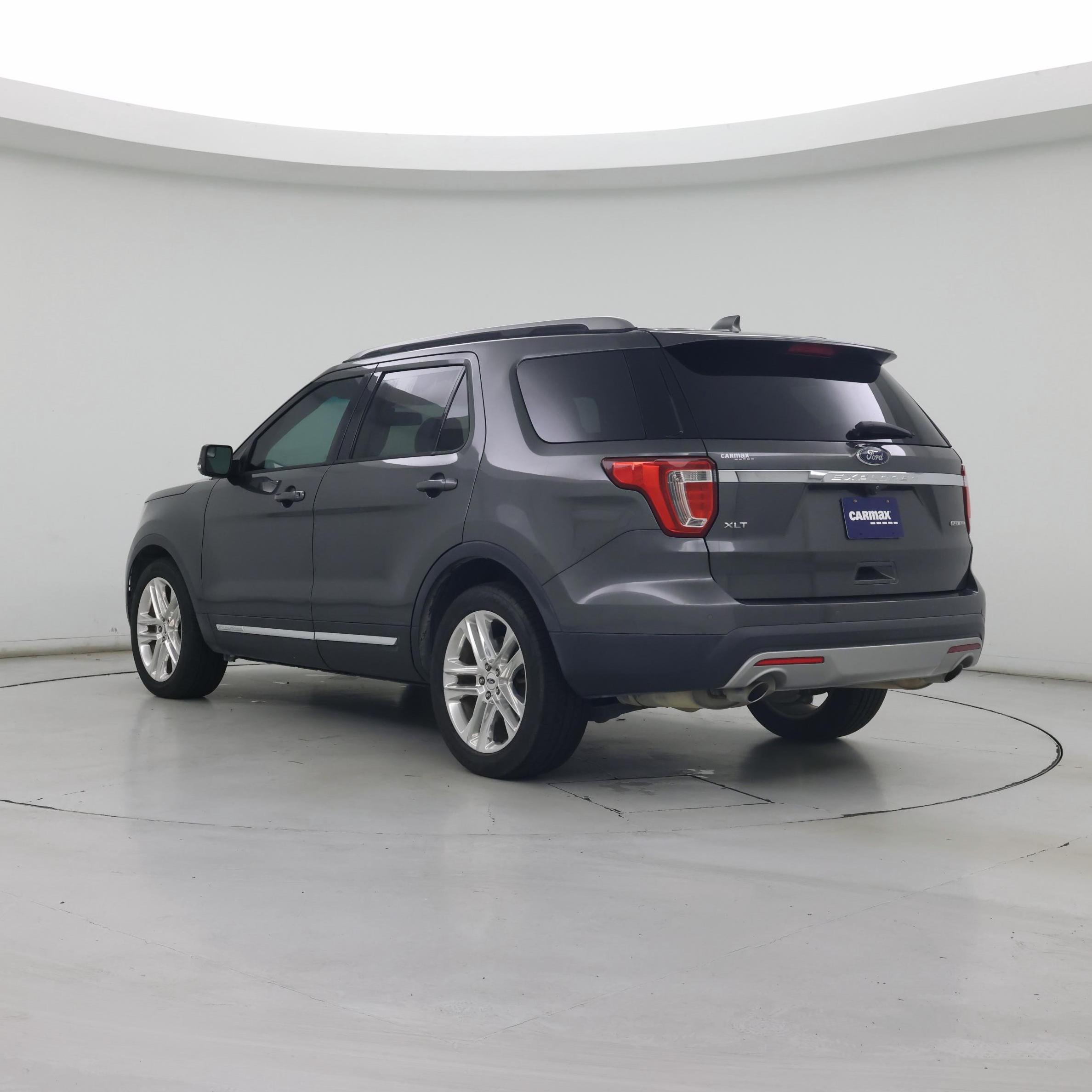 Thumbnail: 2016 Ford Explorer - 2