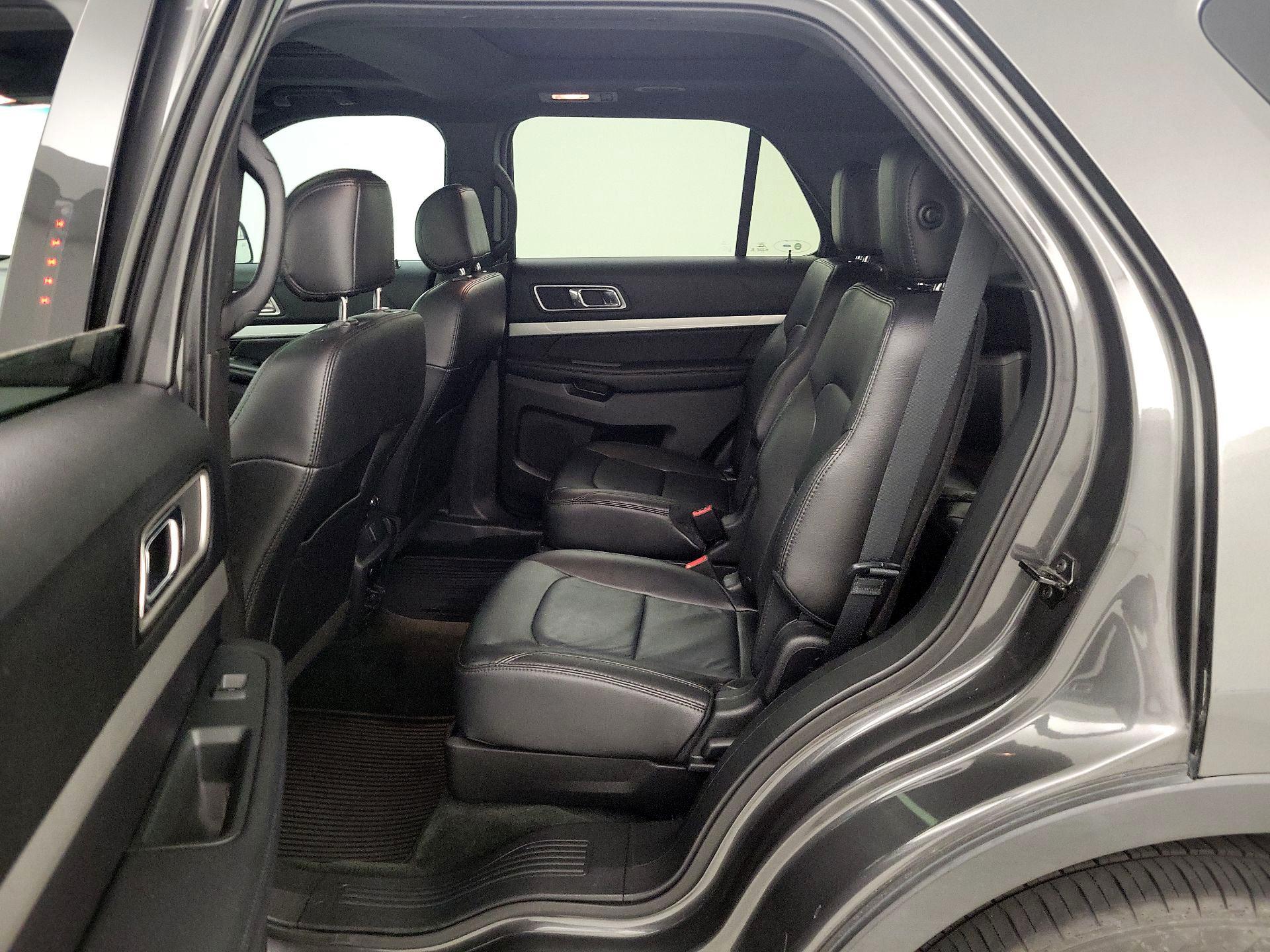 Thumbnail: 2016 Ford Explorer - 20