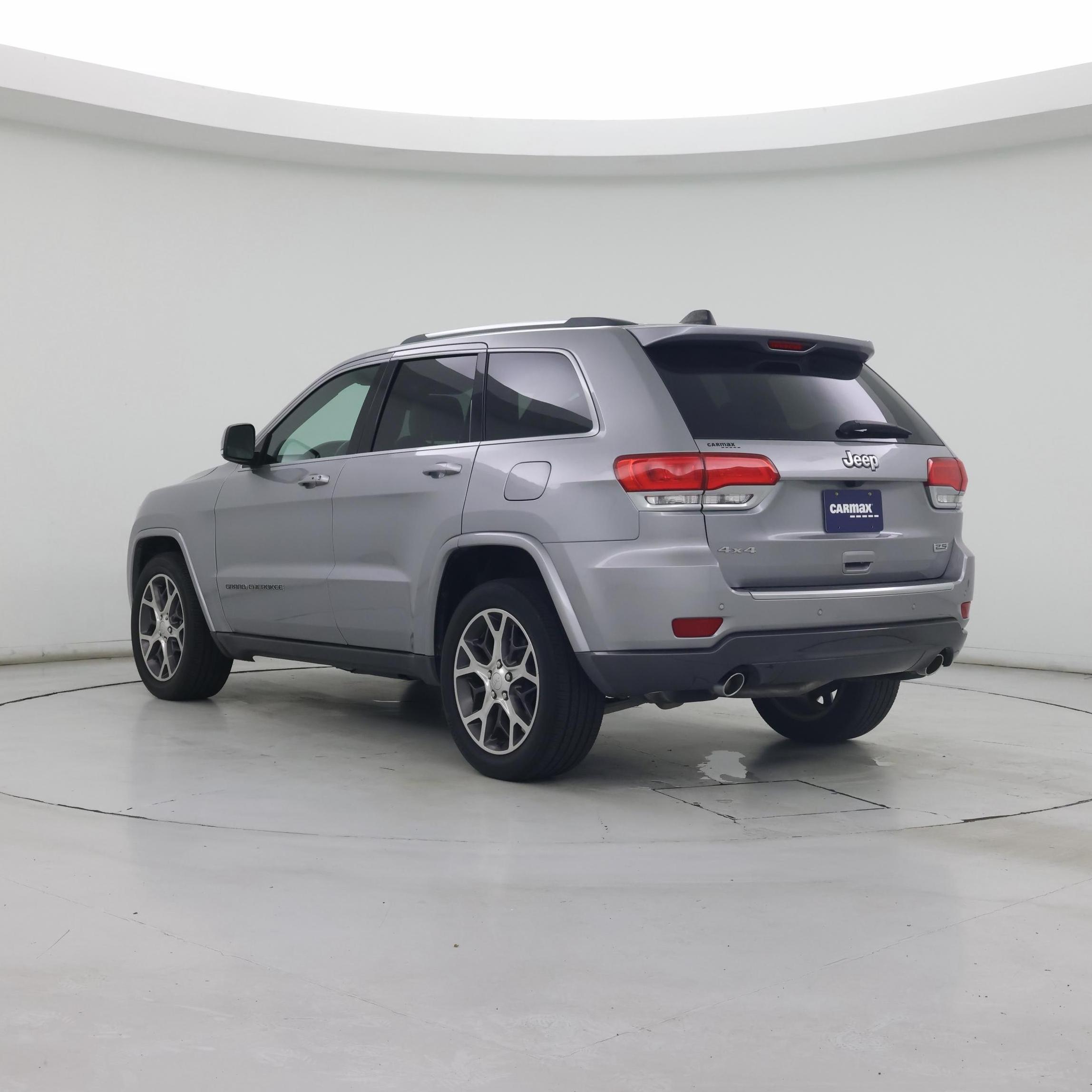 Thumbnail: 2018 Jeep Grand Cherokee - 2