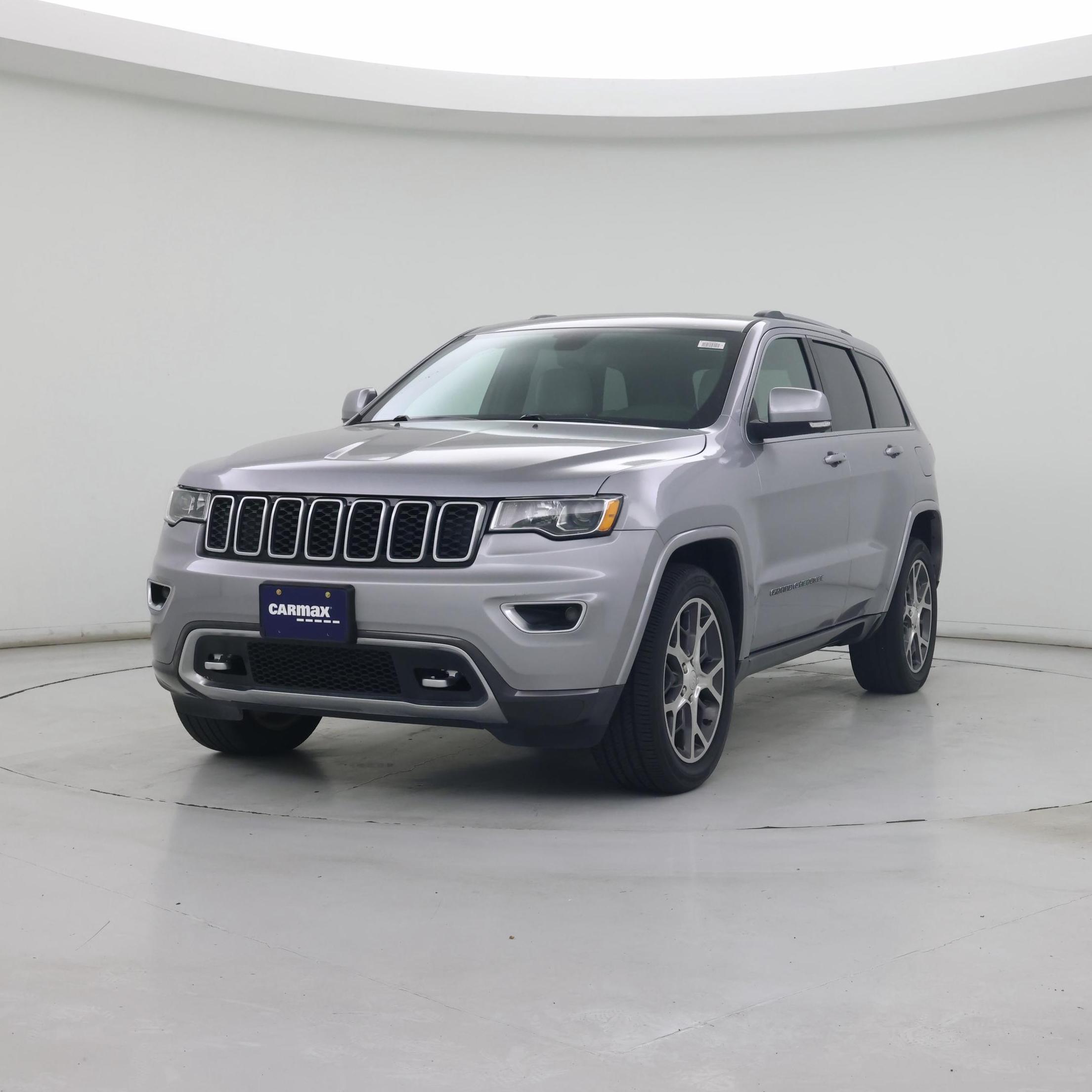 Thumbnail: 2018 Jeep Grand Cherokee - 4