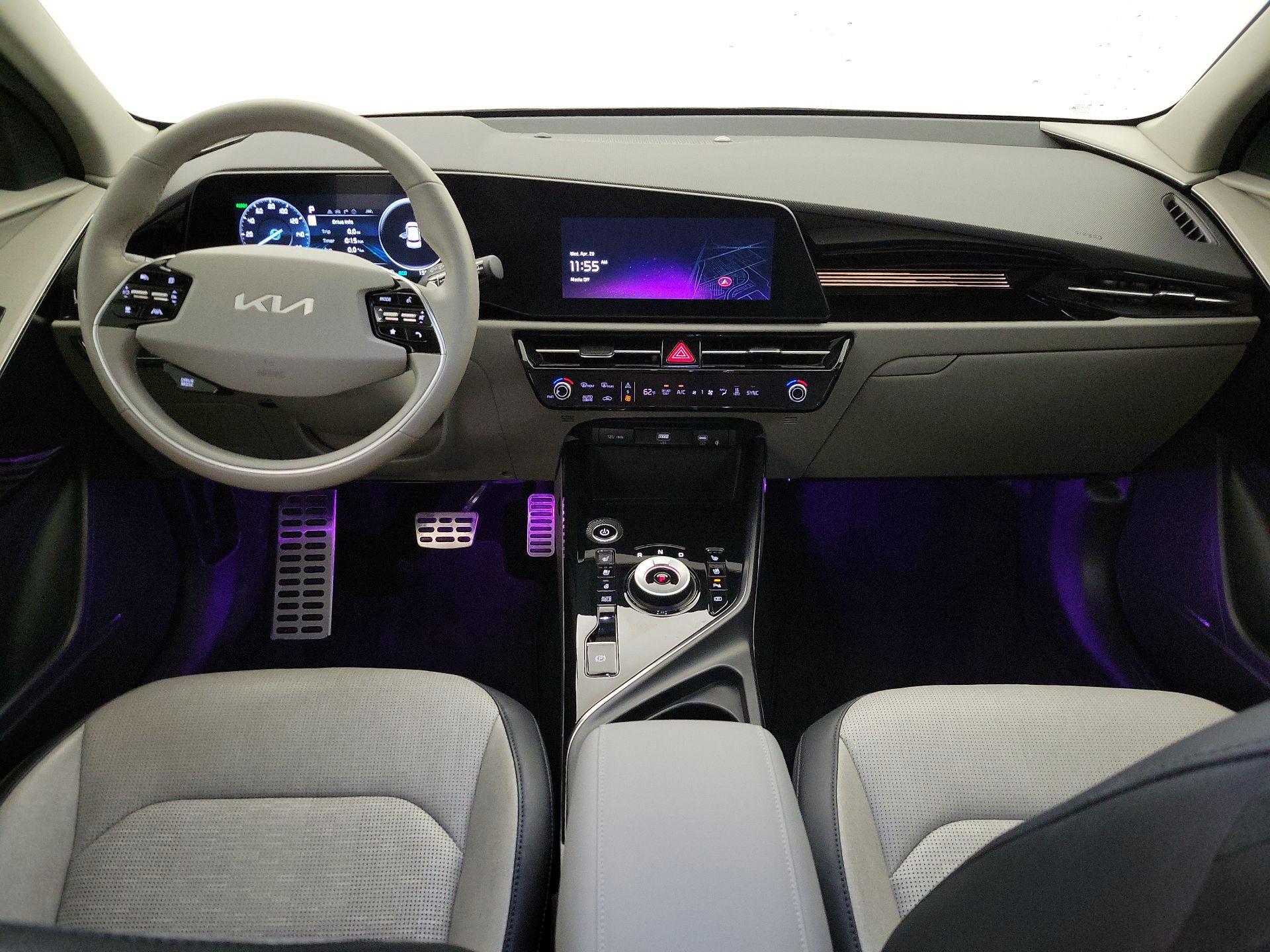 Thumbnail: 2023 Kia Niro - 9