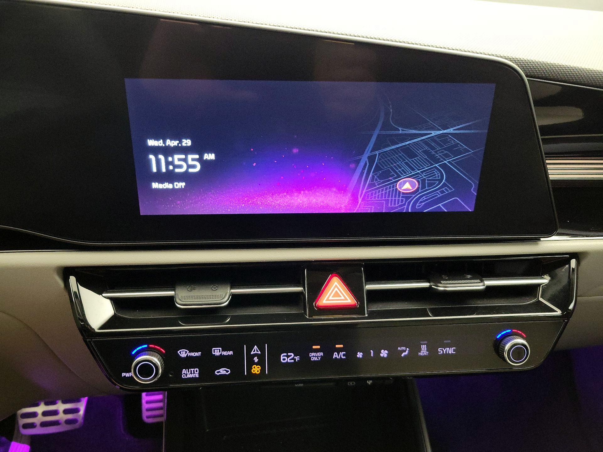 Thumbnail: 2023 Kia Niro - 15