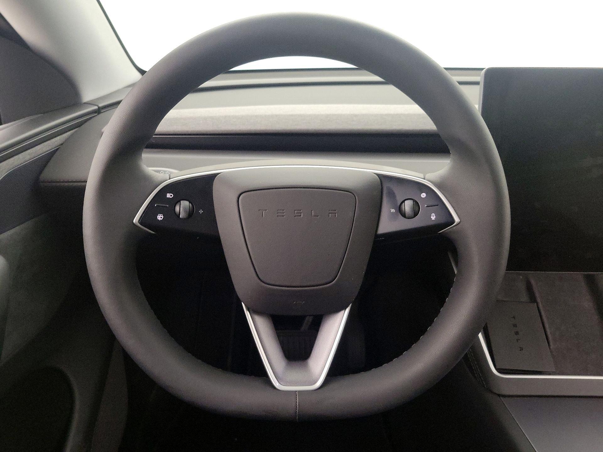 Thumbnail: 2026 Tesla Model Y - 10
