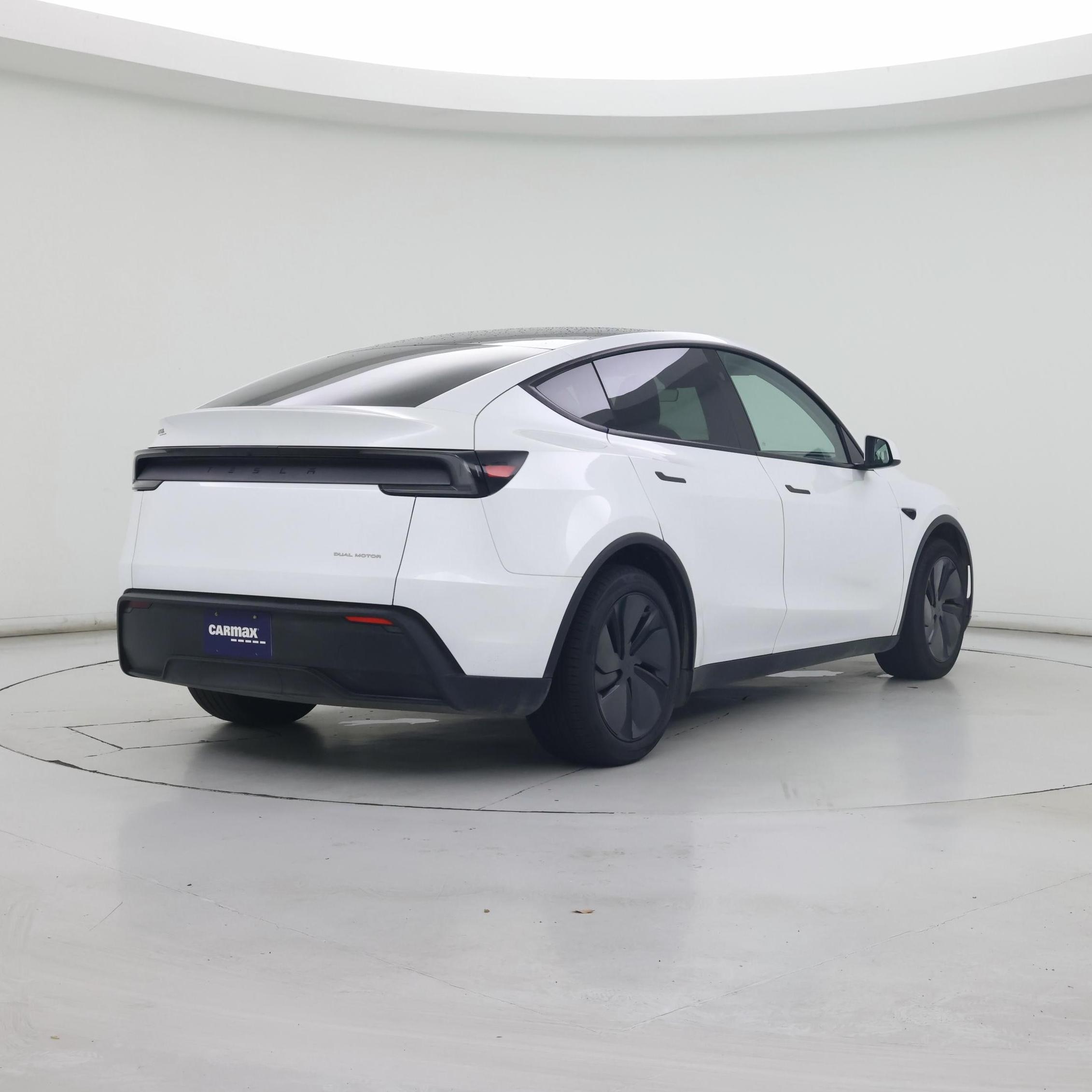 Thumbnail: 2026 Tesla Model Y - 8