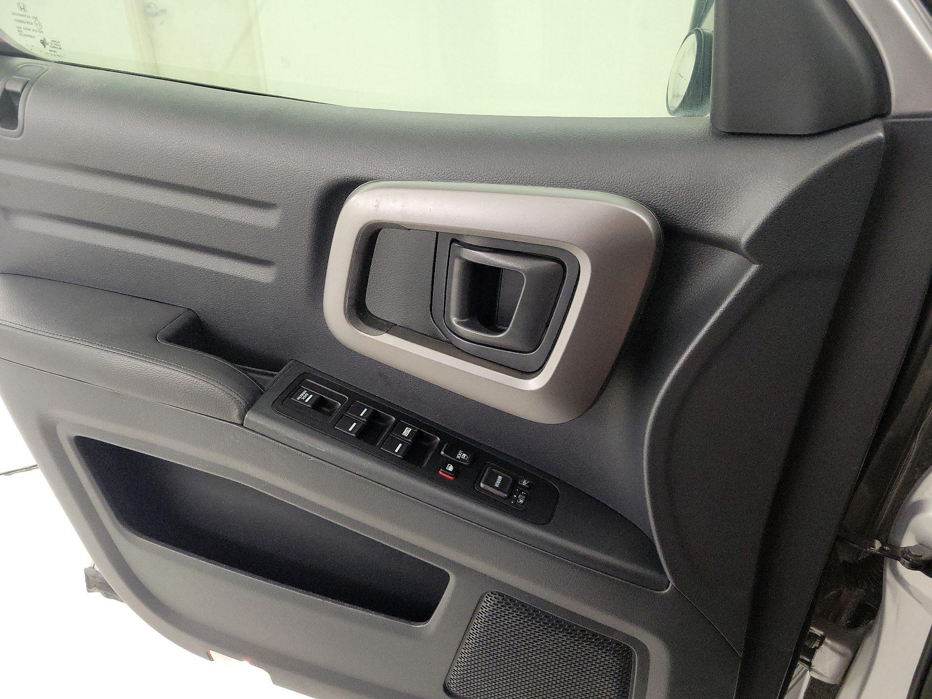 Thumbnail: 2014 Honda Ridgeline - 12
