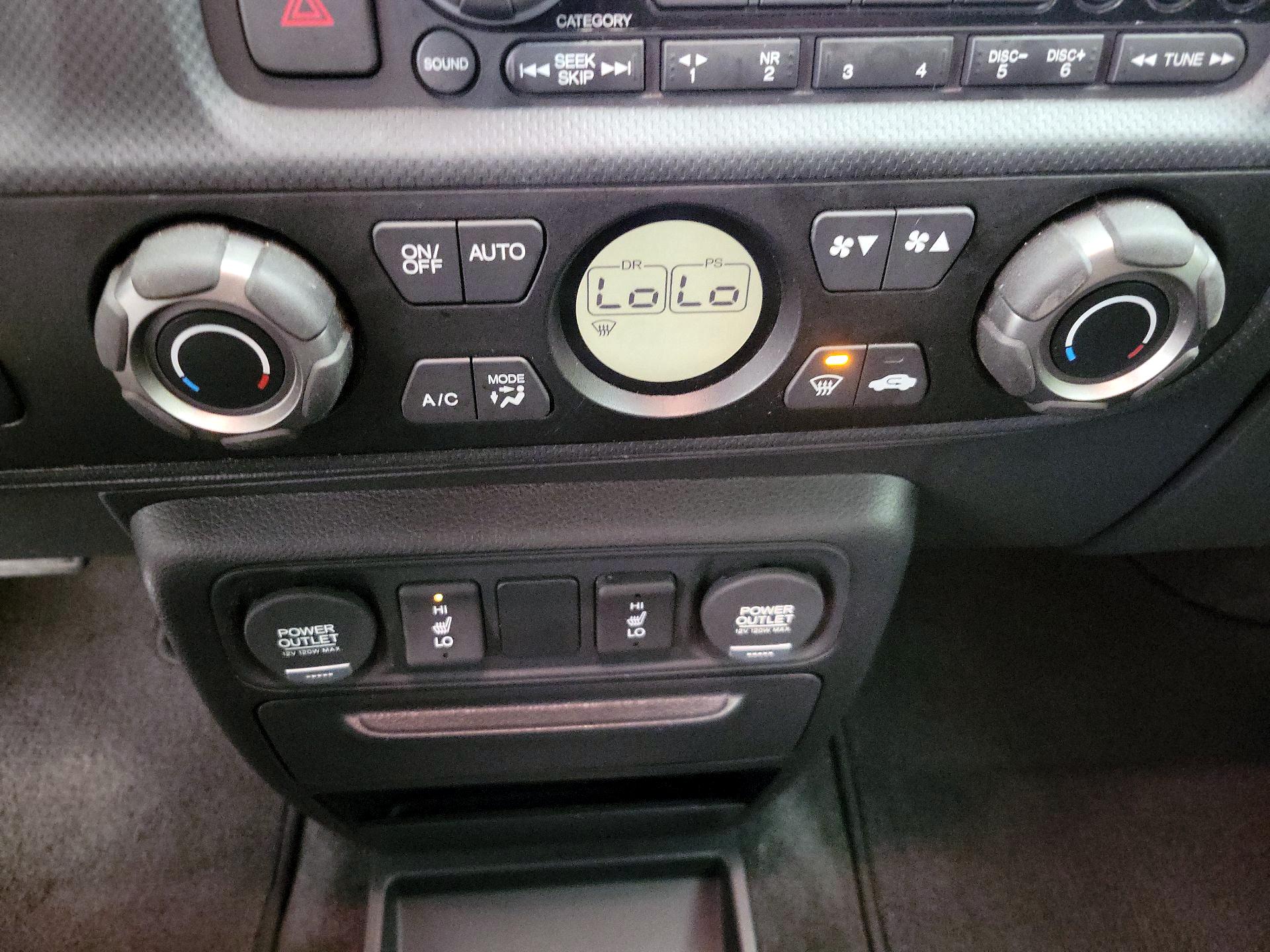Thumbnail: 2014 Honda Ridgeline - 16