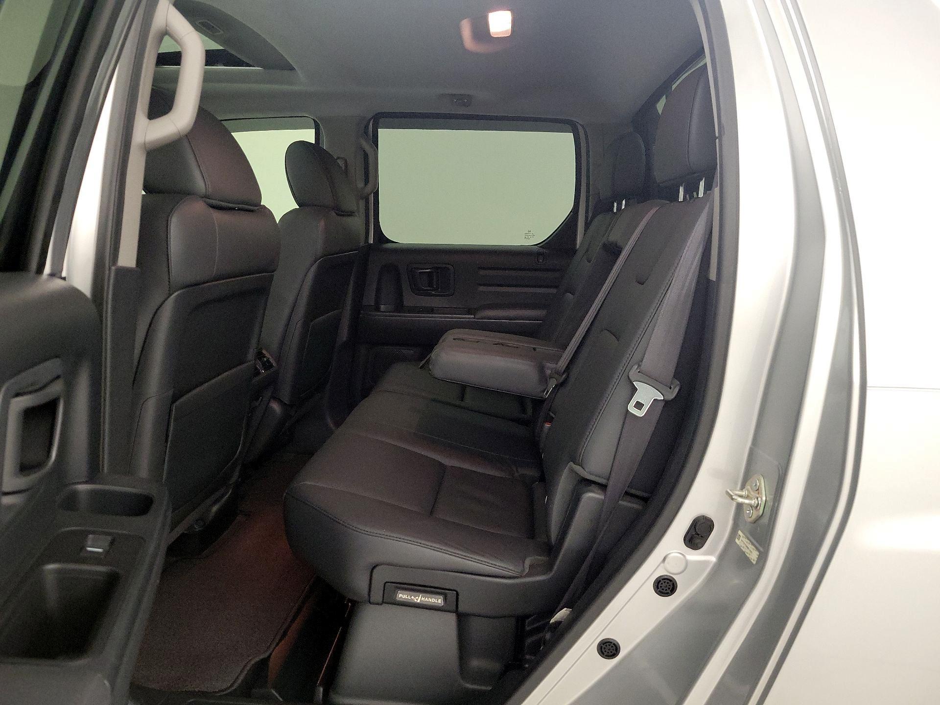 Thumbnail: 2014 Honda Ridgeline - 19