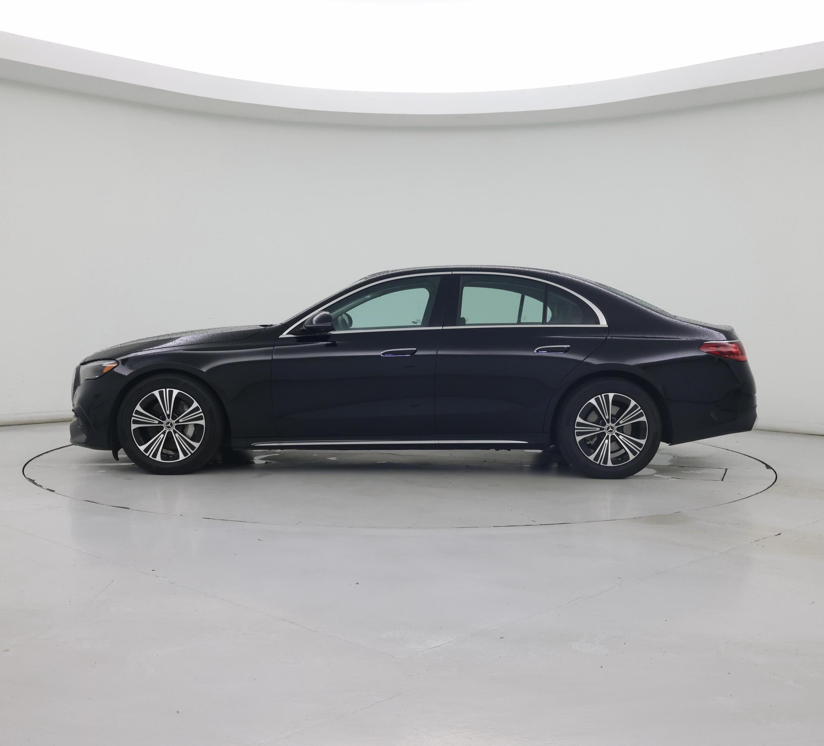 Thumbnail: 2024 Mercedes-Benz E-Class - 3