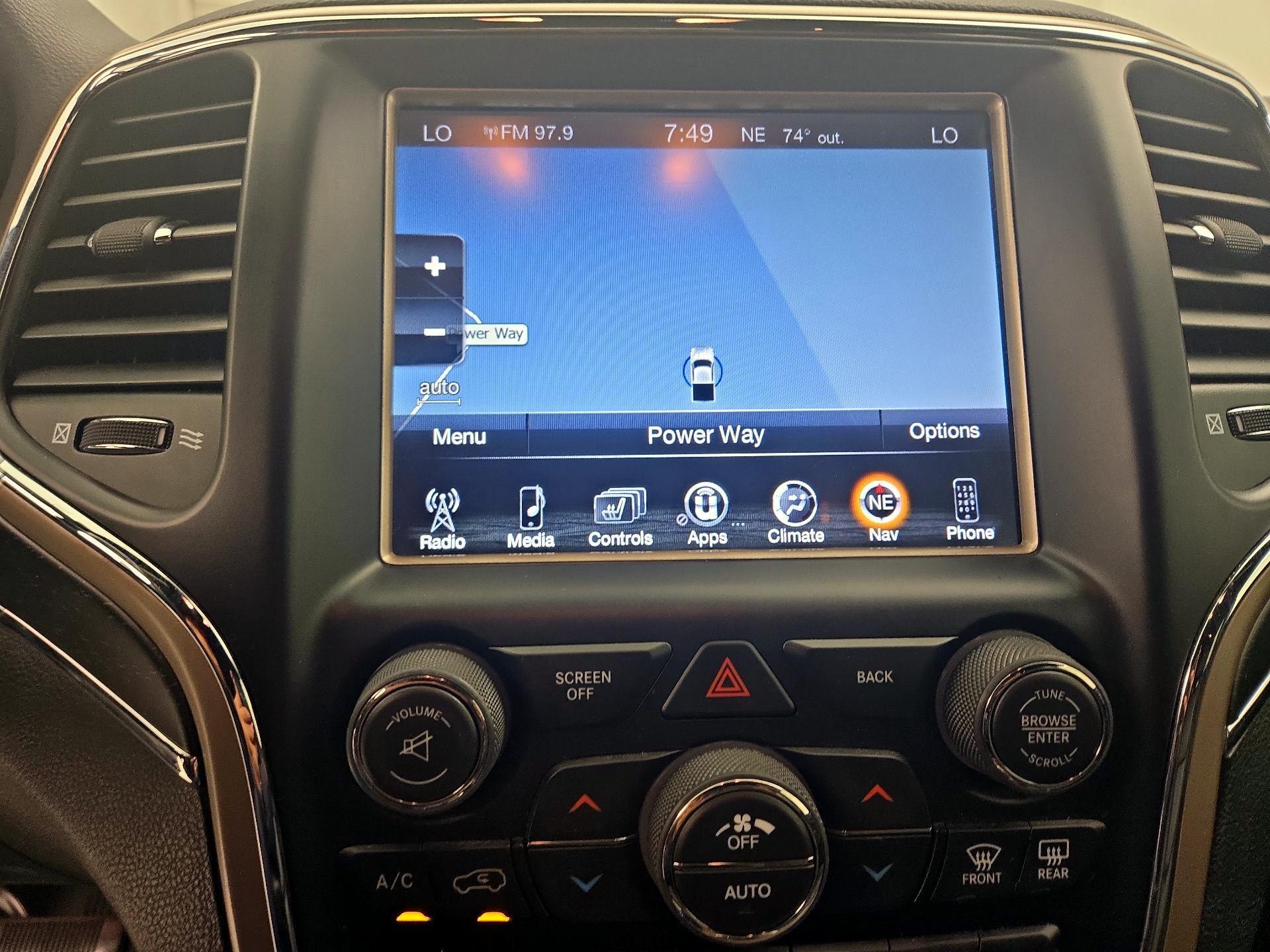 Thumbnail: 2017 Jeep Grand Cherokee - 14