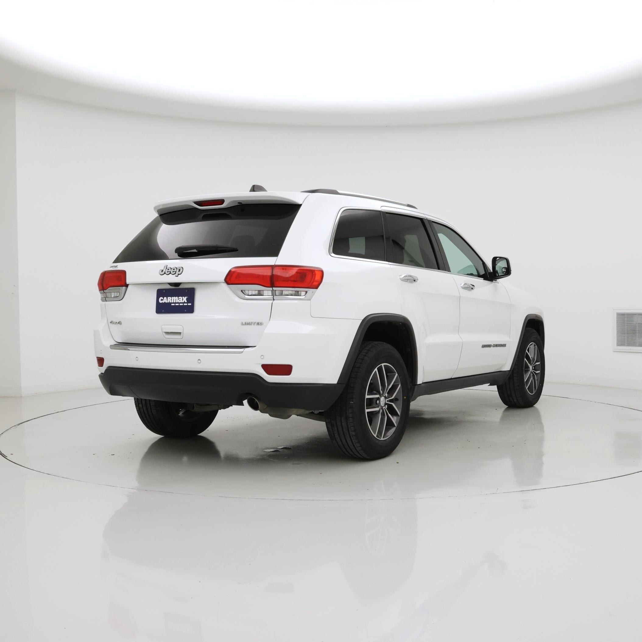 Thumbnail: 2017 Jeep Grand Cherokee - 8