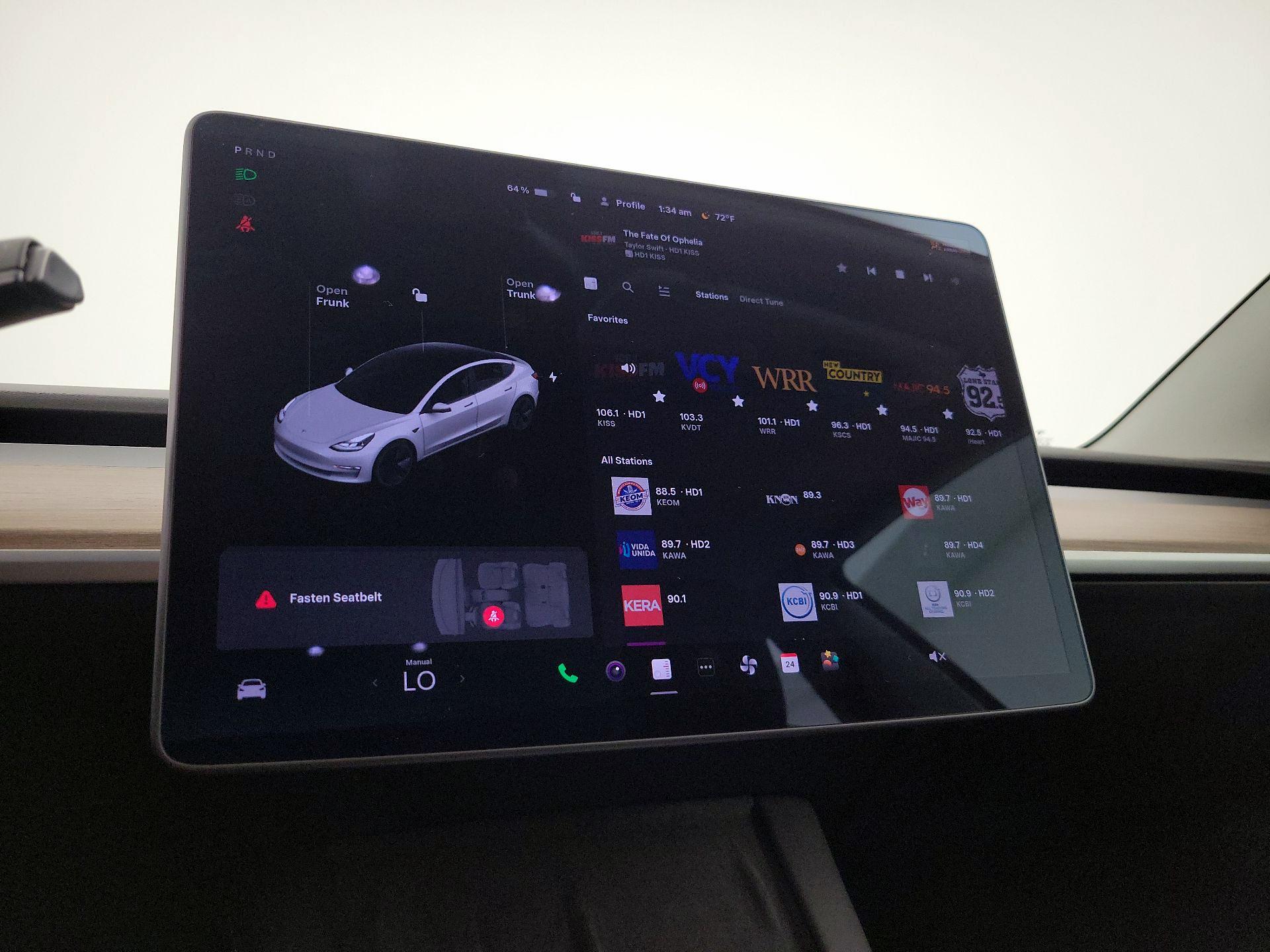 Thumbnail: 2022 Tesla Model 3 - 15