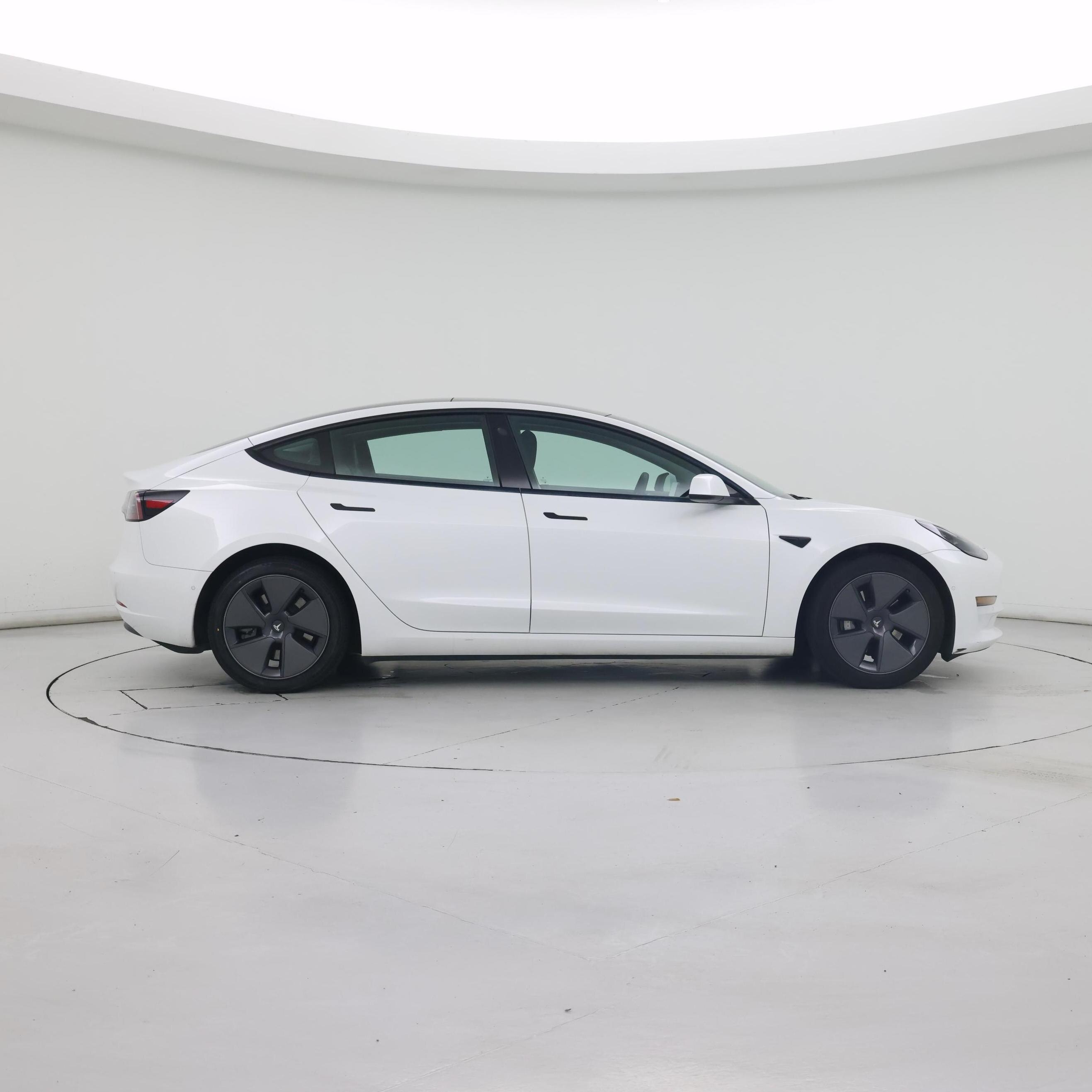 Thumbnail: 2022 Tesla Model 3 - 7
