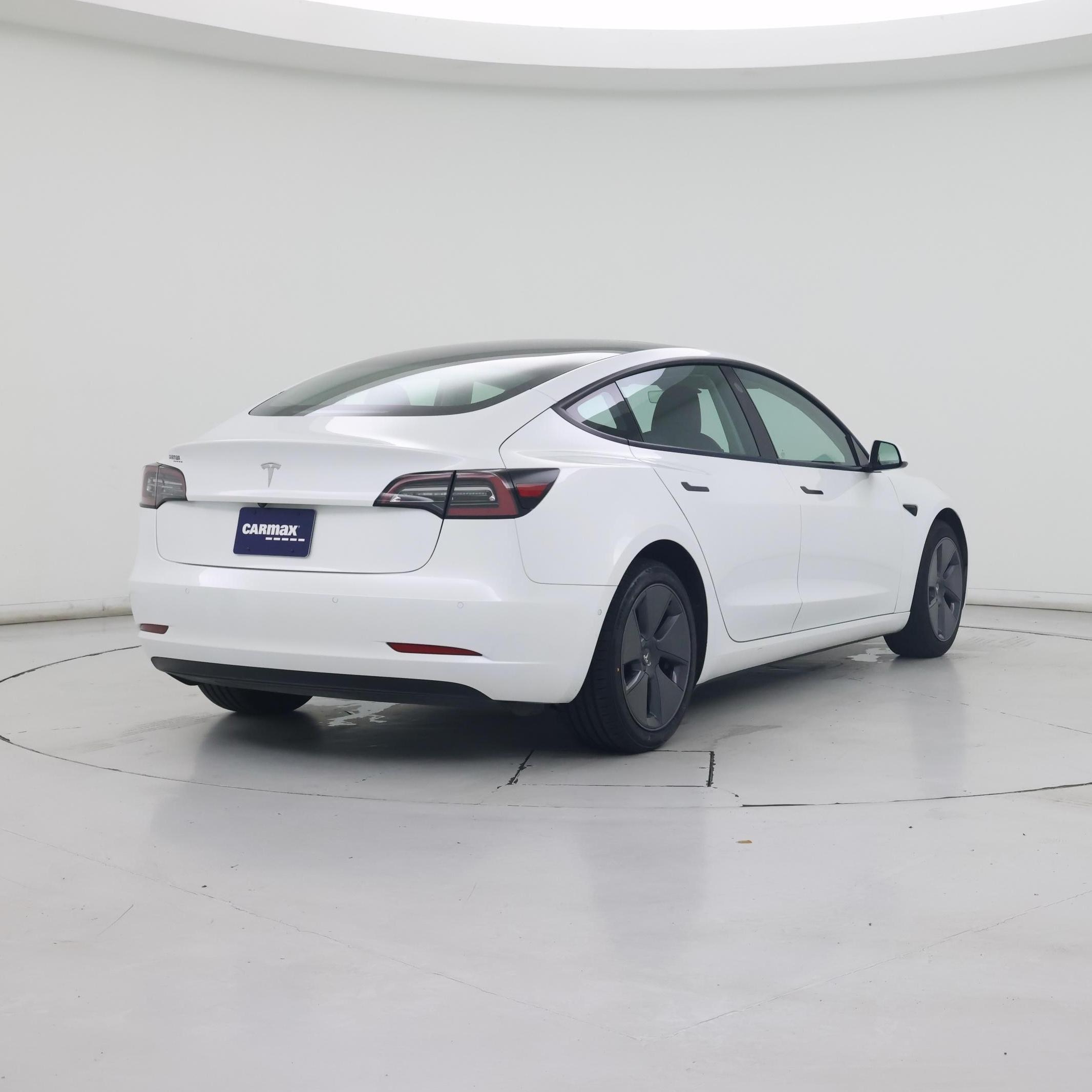 Thumbnail: 2022 Tesla Model 3 - 8