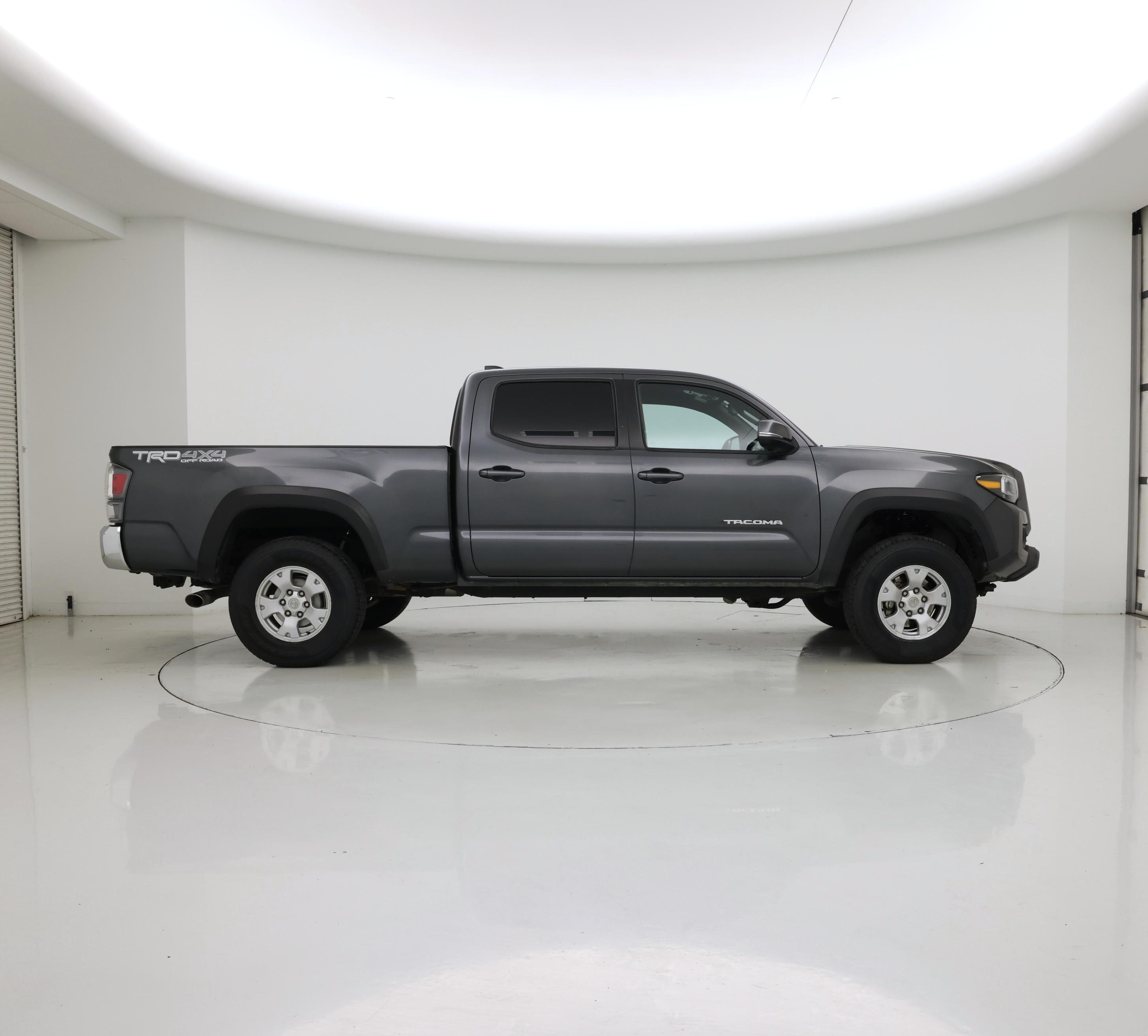 Thumbnail: 2023 Toyota Tacoma - 7