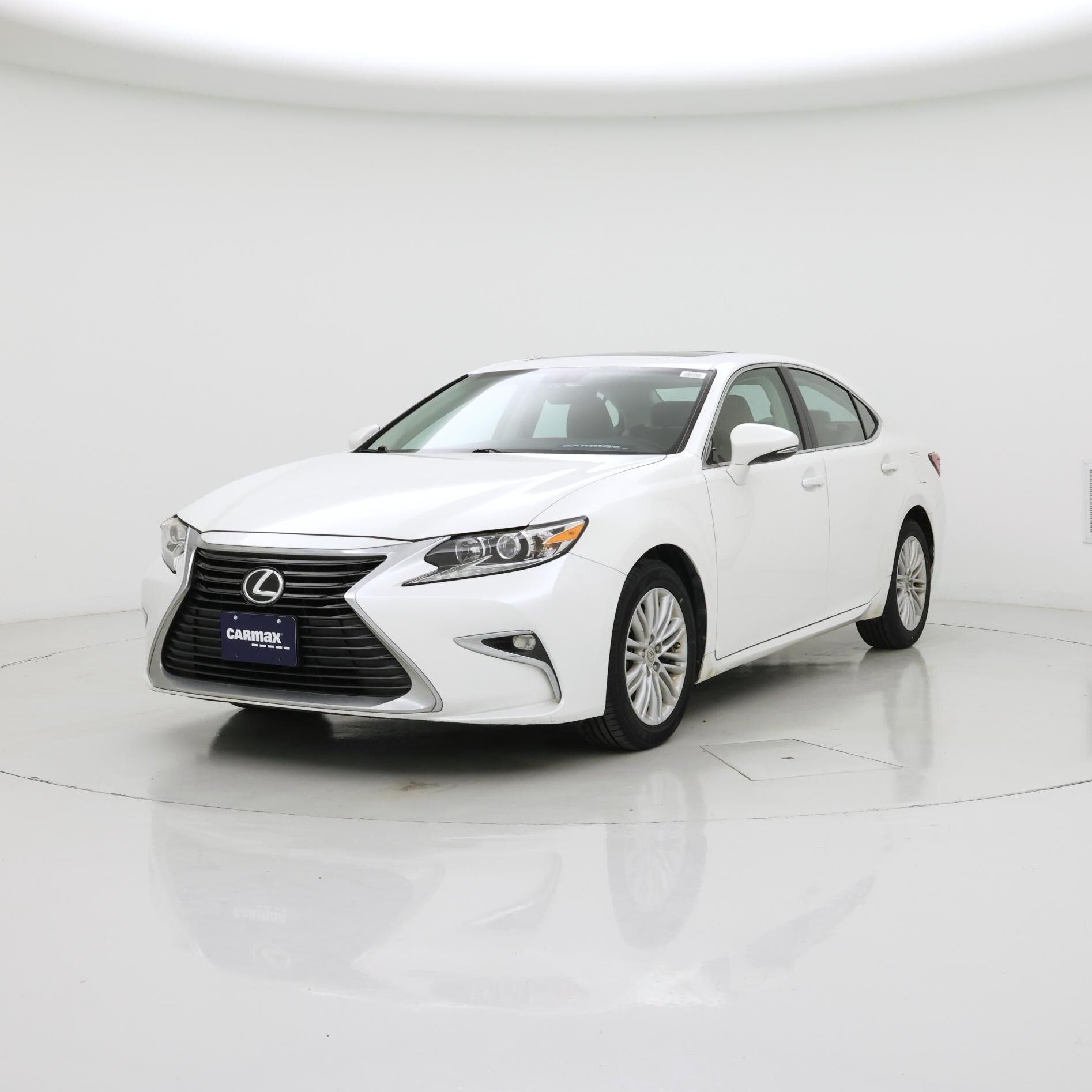 Thumbnail: 2016 Lexus ES - 4