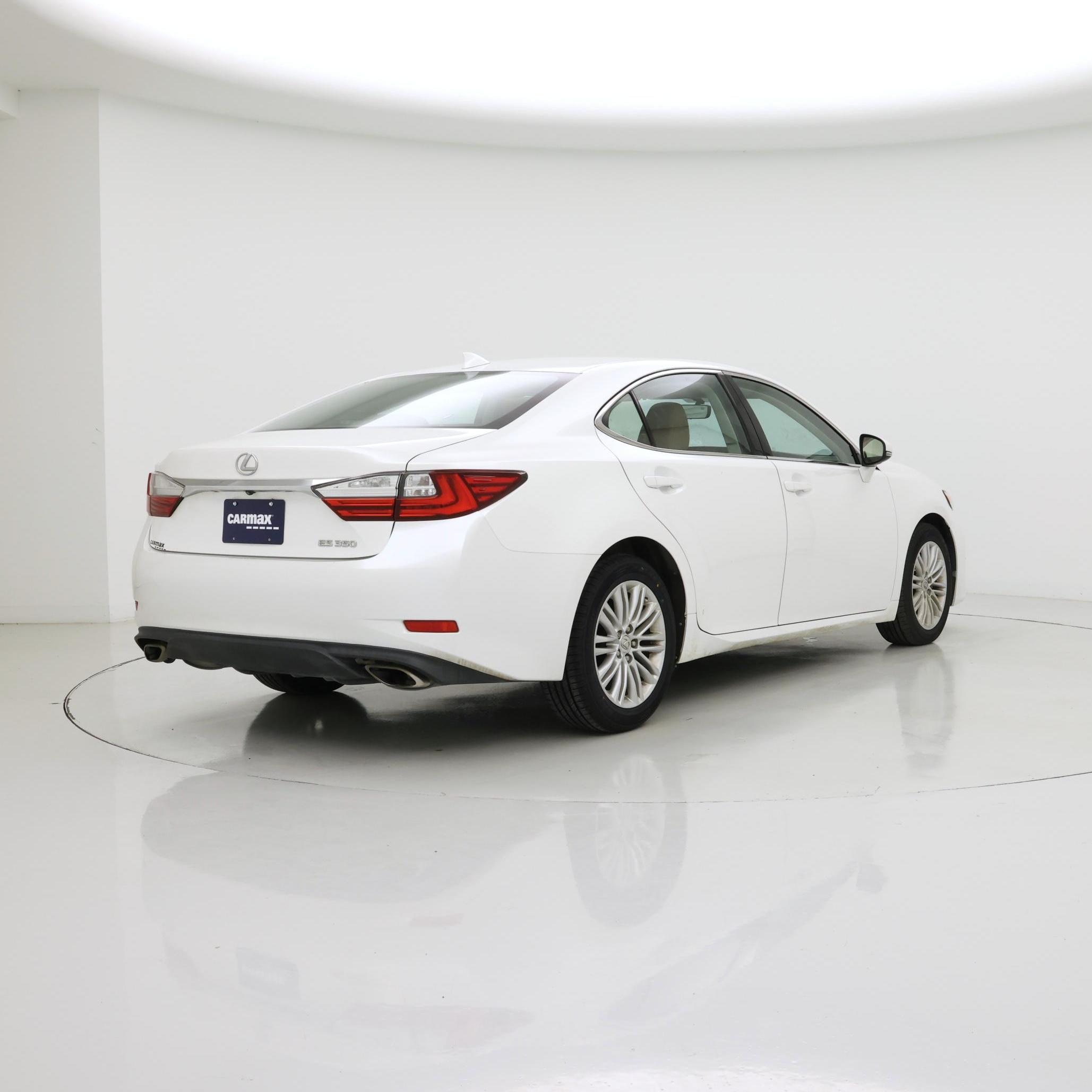 Thumbnail: 2016 Lexus ES - 8