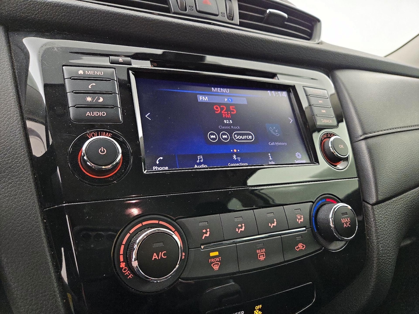 2019 Nissan Rogue S - Photo 16