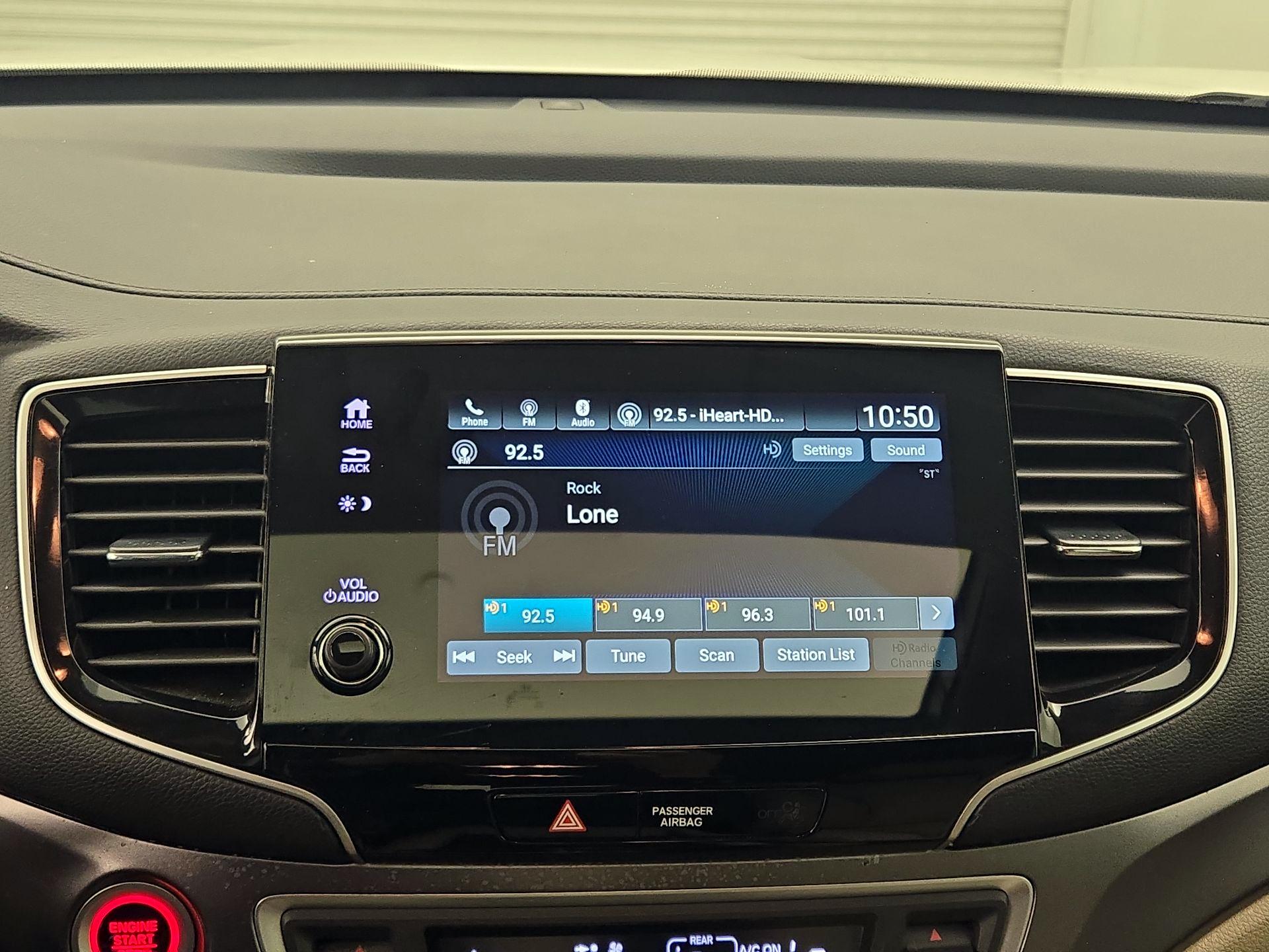 Thumbnail: 2019 Honda Pilot - 15