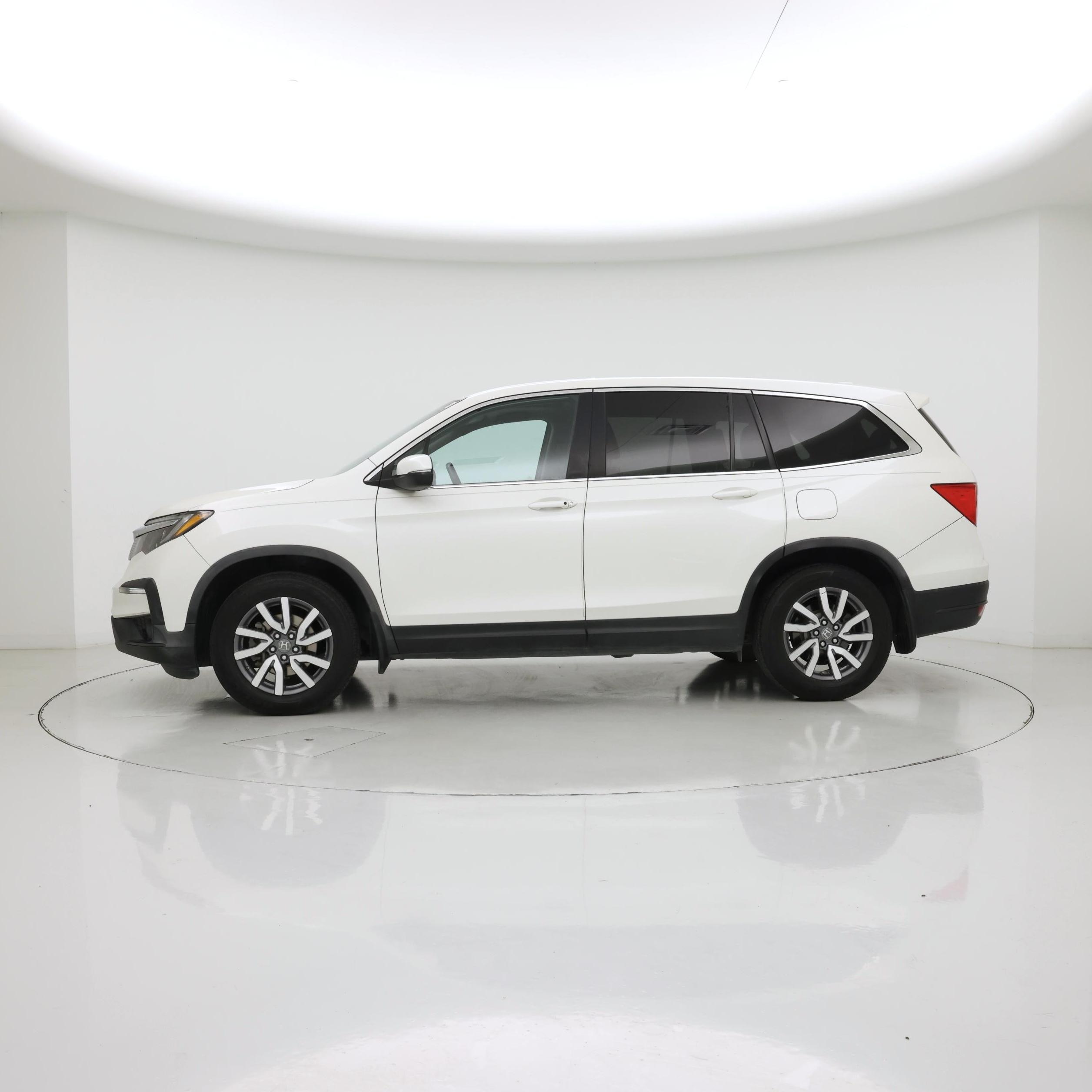 Thumbnail: 2019 Honda Pilot - 3