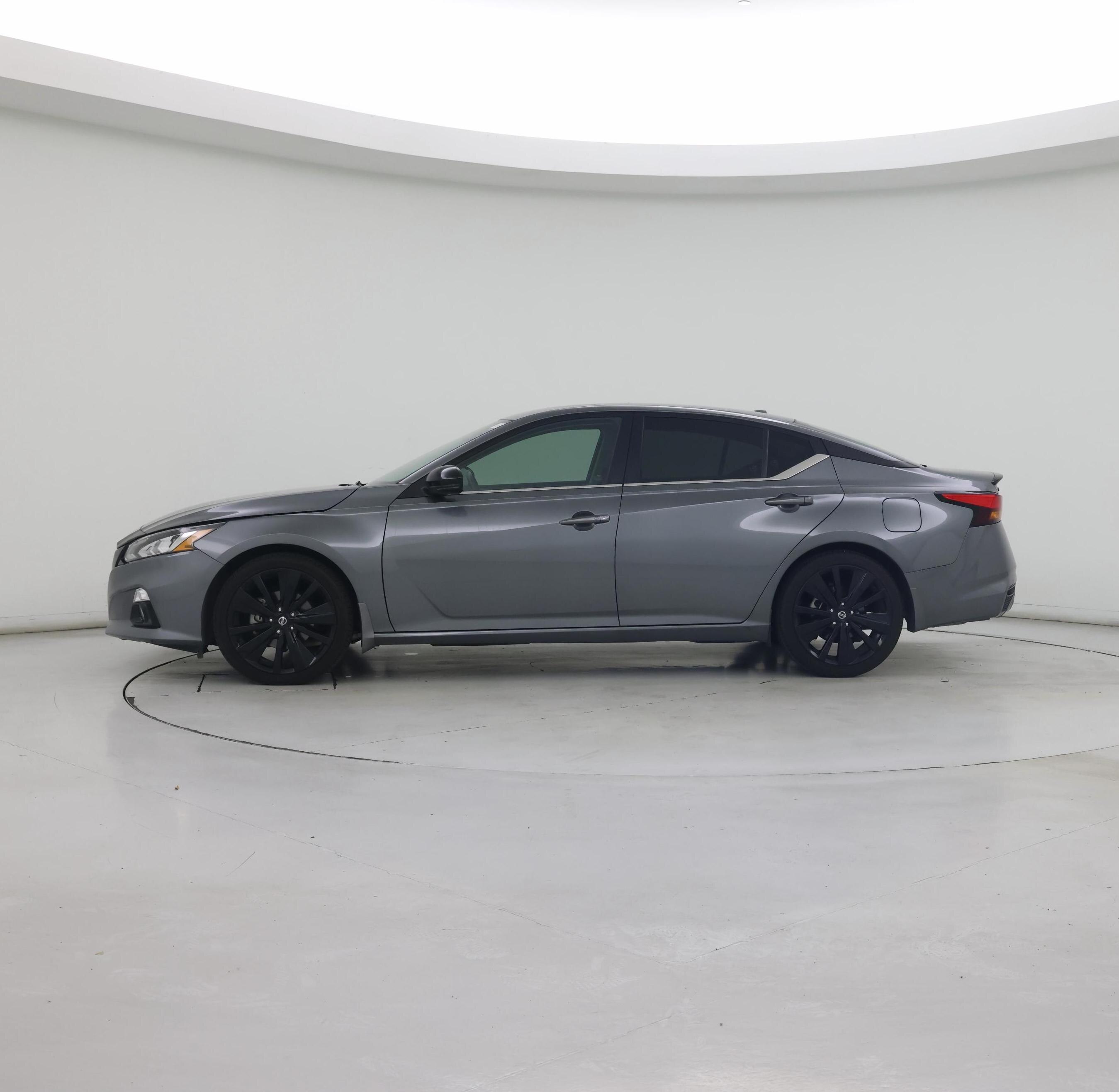 Thumbnail: 2022 Nissan Altima - 3