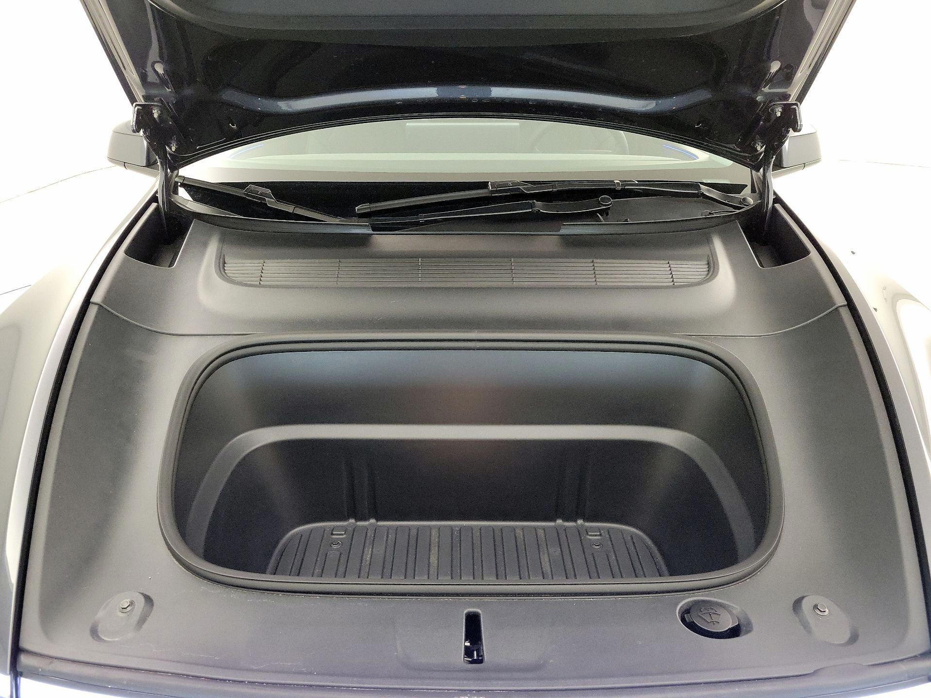 Thumbnail: 2026 Tesla Model Y - 20