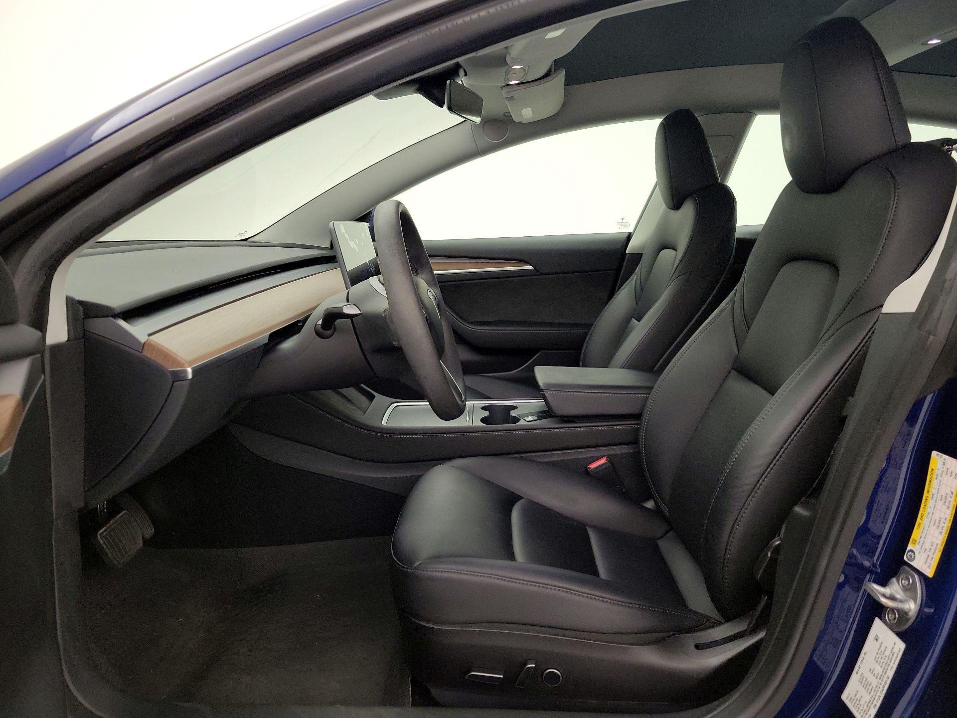 Thumbnail: 2023 Tesla Model 3 - 11