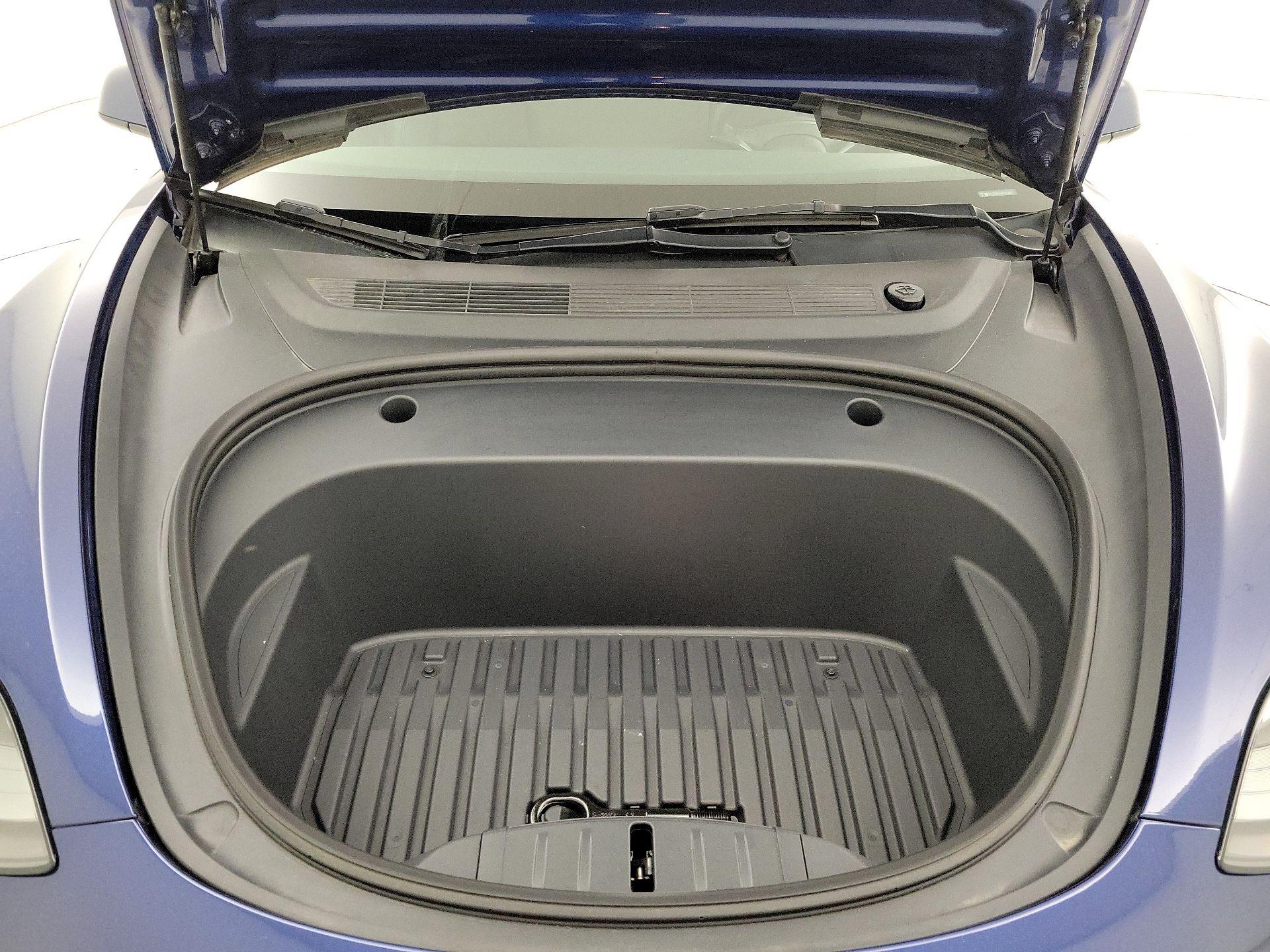 Thumbnail: 2023 Tesla Model 3 - 20