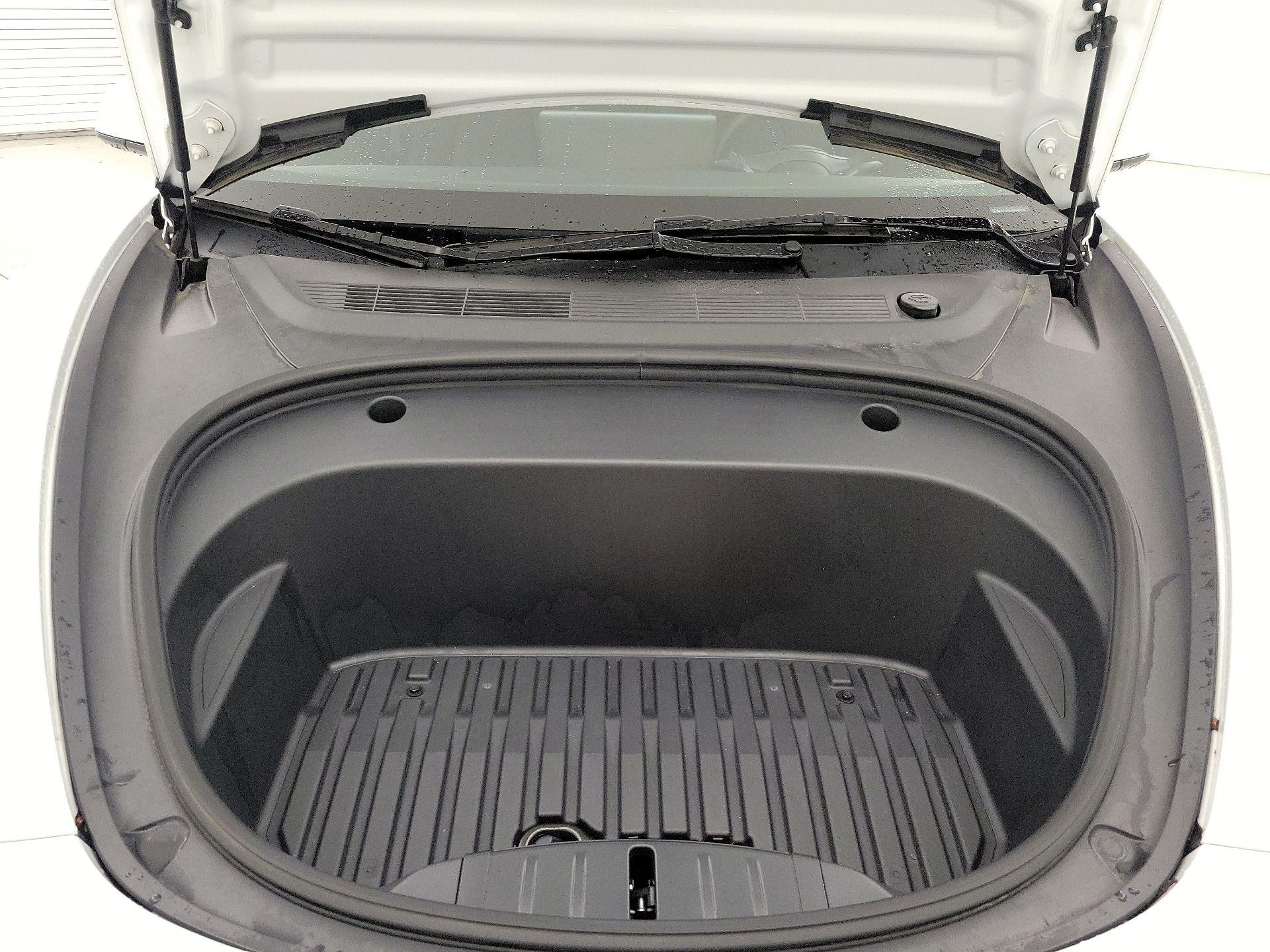 Thumbnail: 2023 Tesla Model 3 - 20