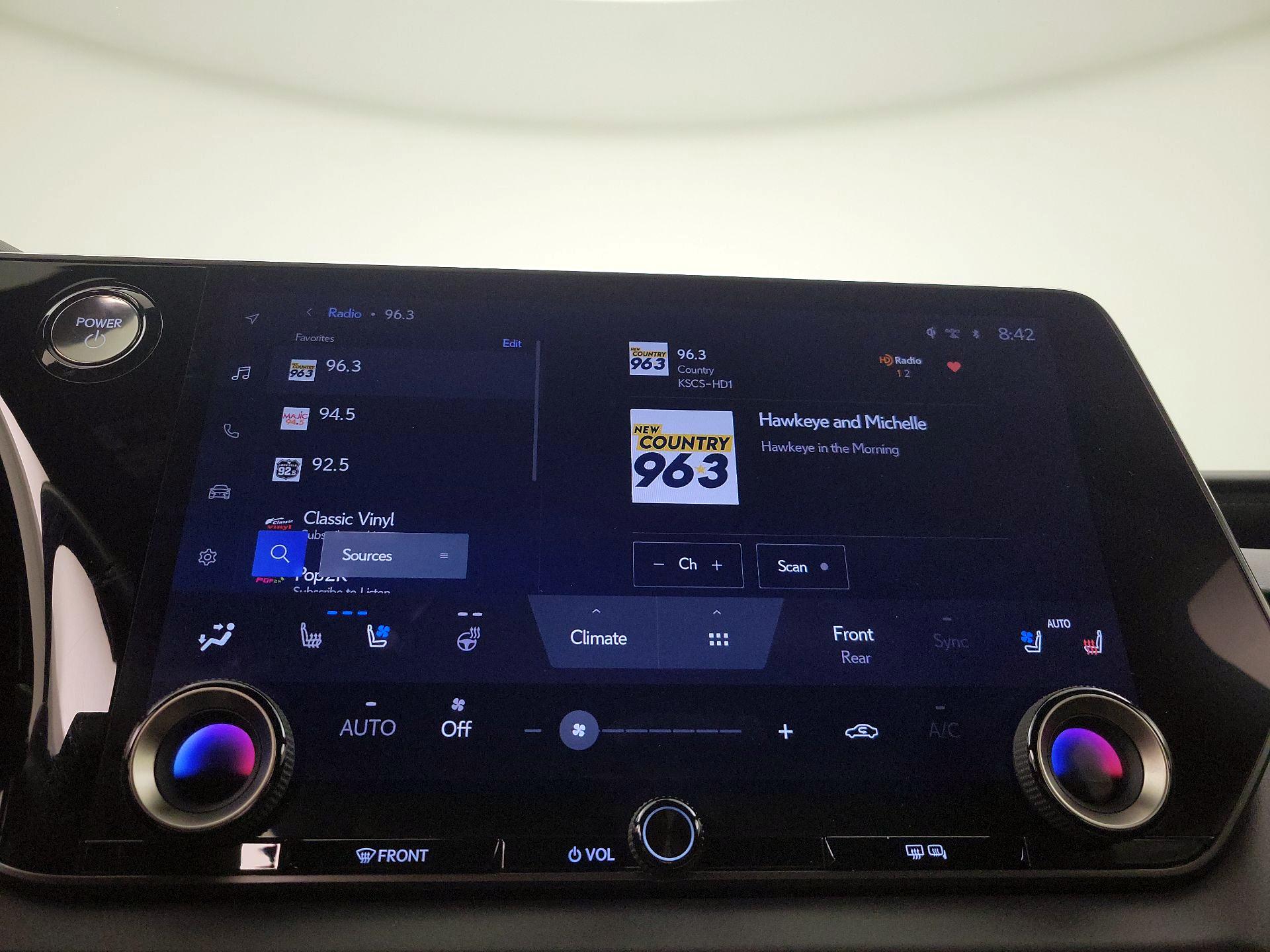 Thumbnail: 2024 Lexus RX - 15