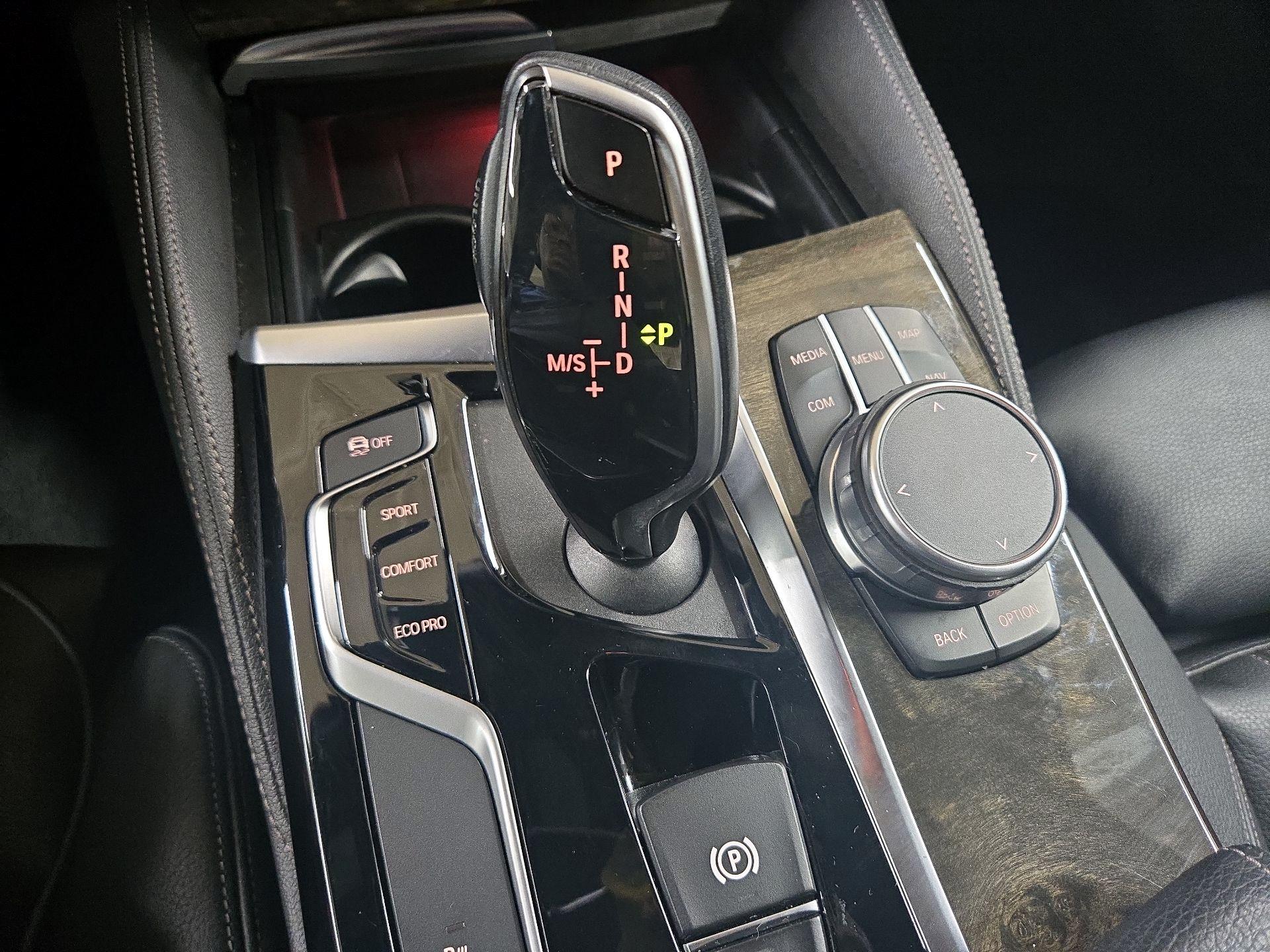 Thumbnail: 2019 BMW 5 Series - 17