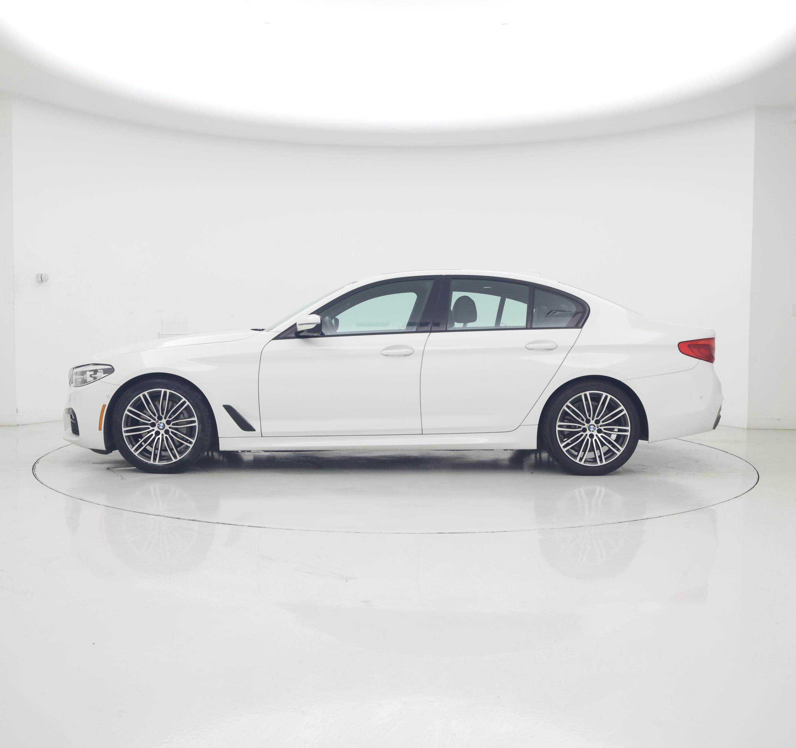 Thumbnail: 2019 BMW 5 Series - 3