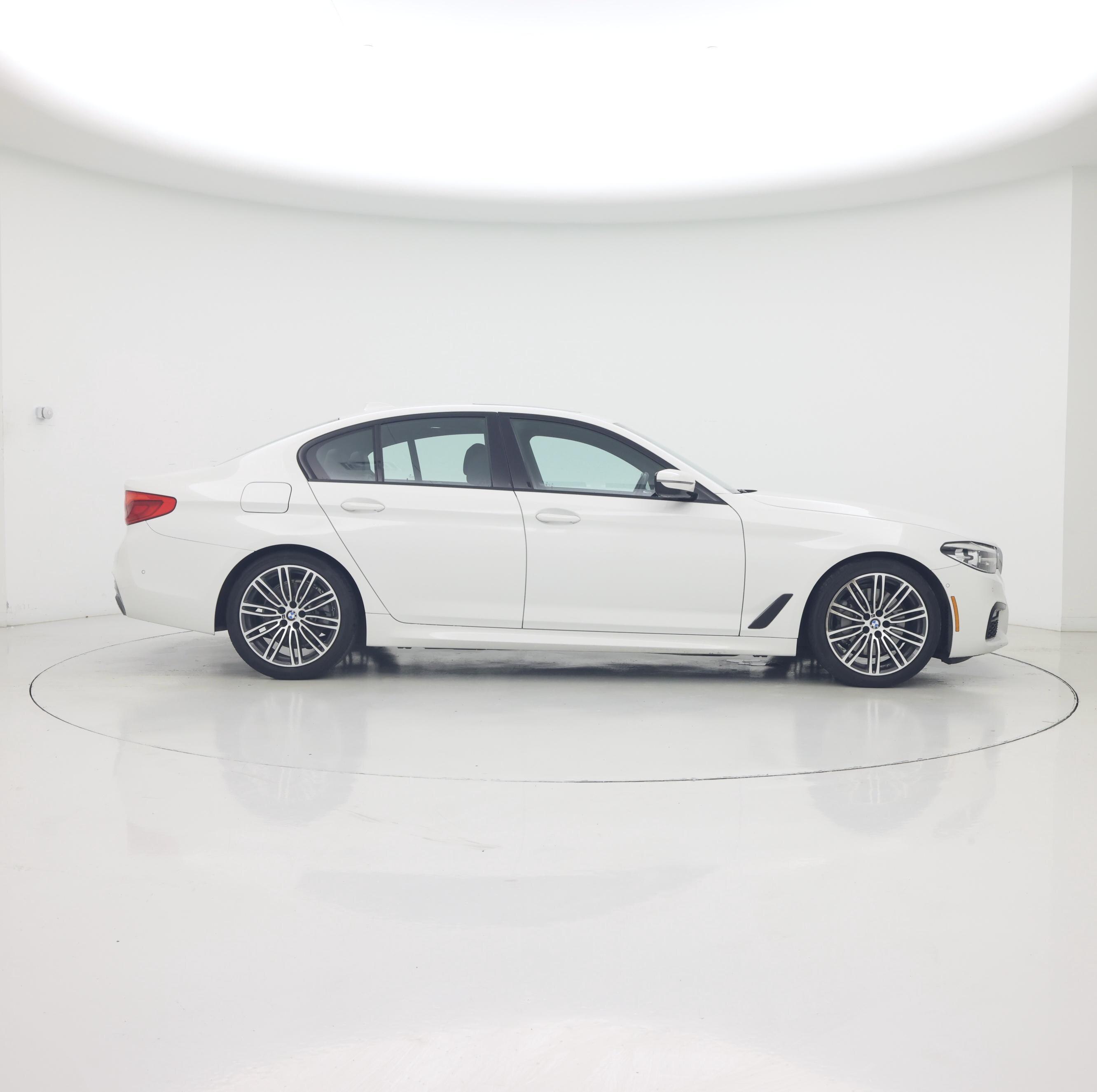 Thumbnail: 2019 BMW 5 Series - 7