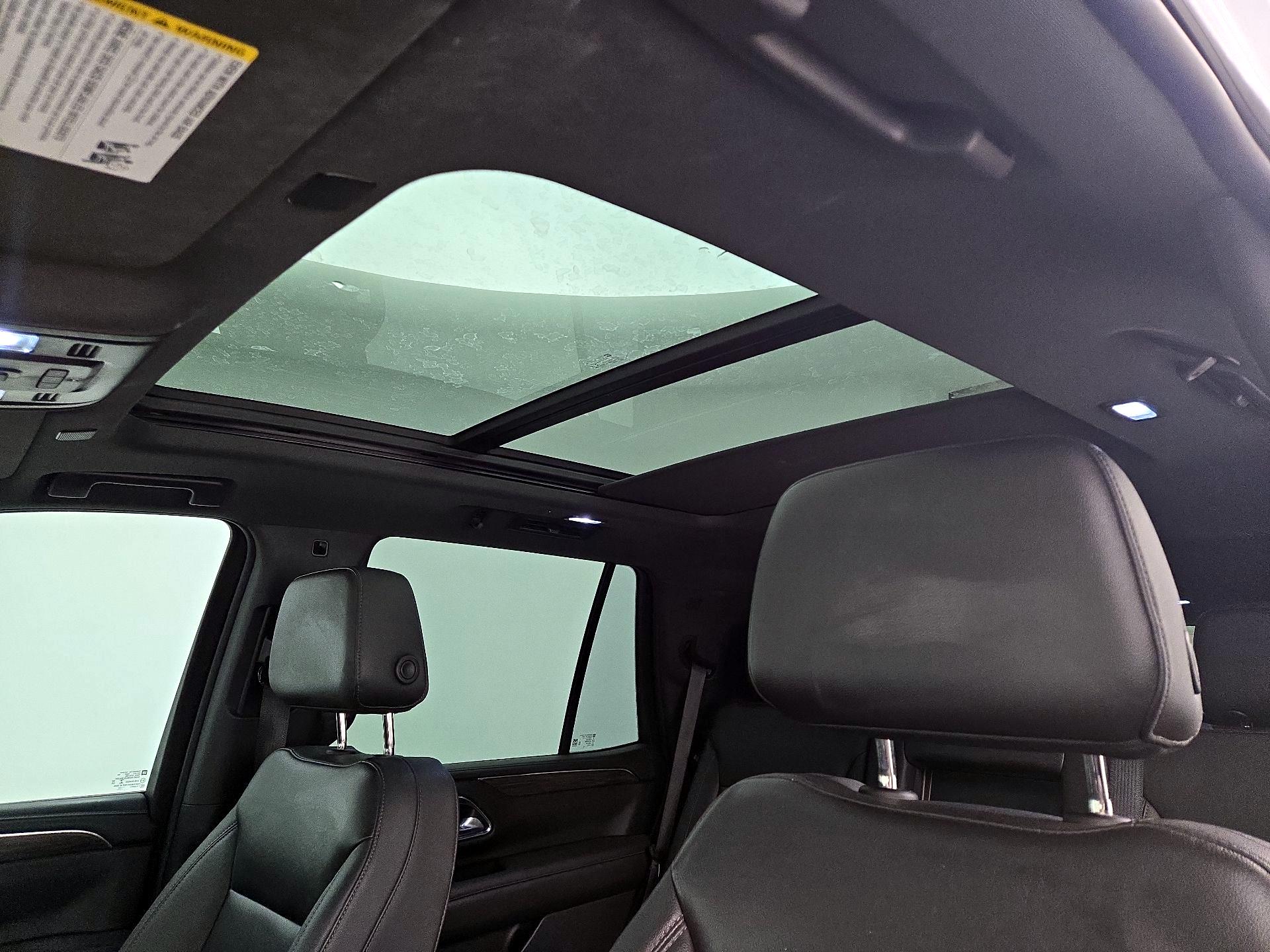 Thumbnail: 2022 Chevrolet Tahoe - 19
