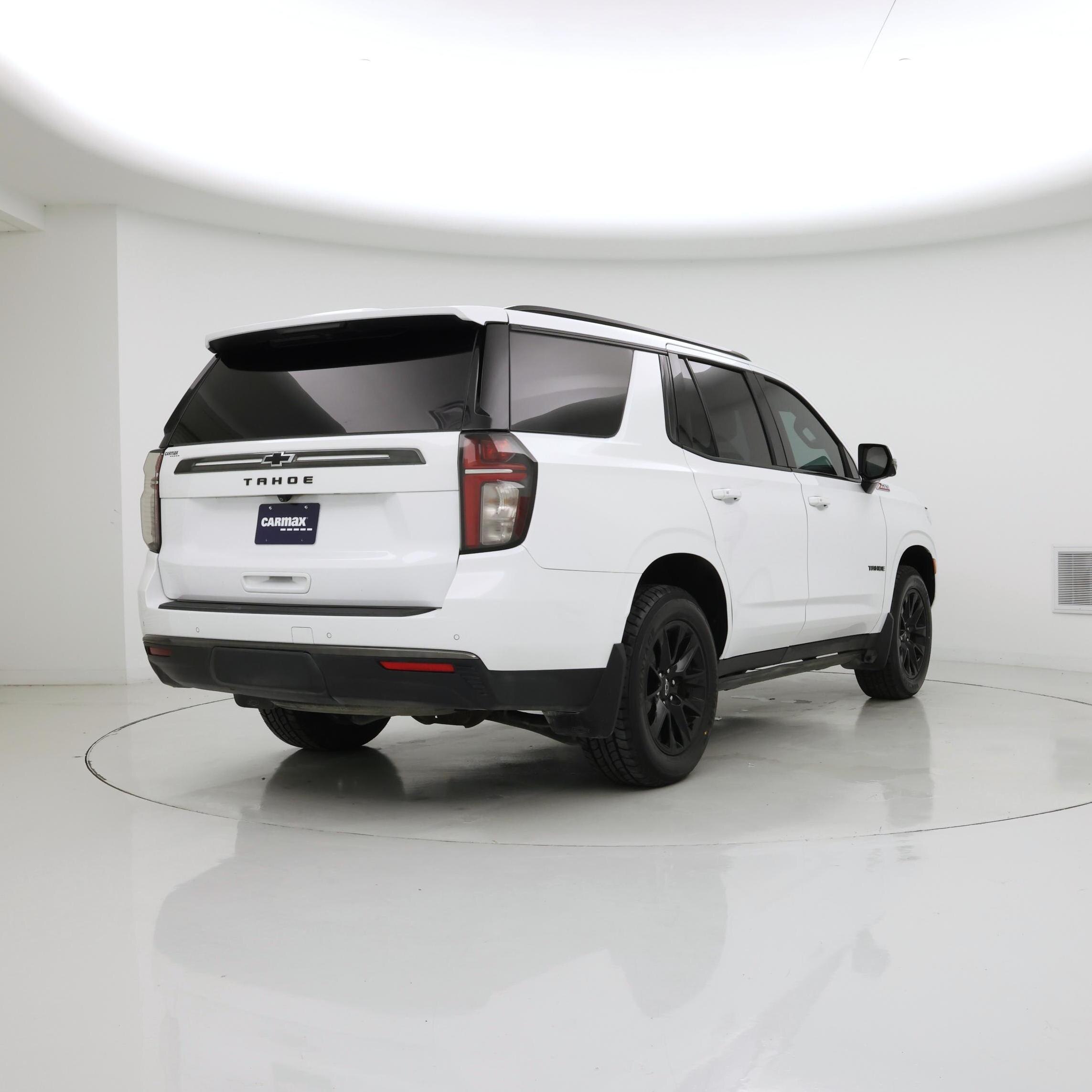 Thumbnail: 2022 Chevrolet Tahoe - 8